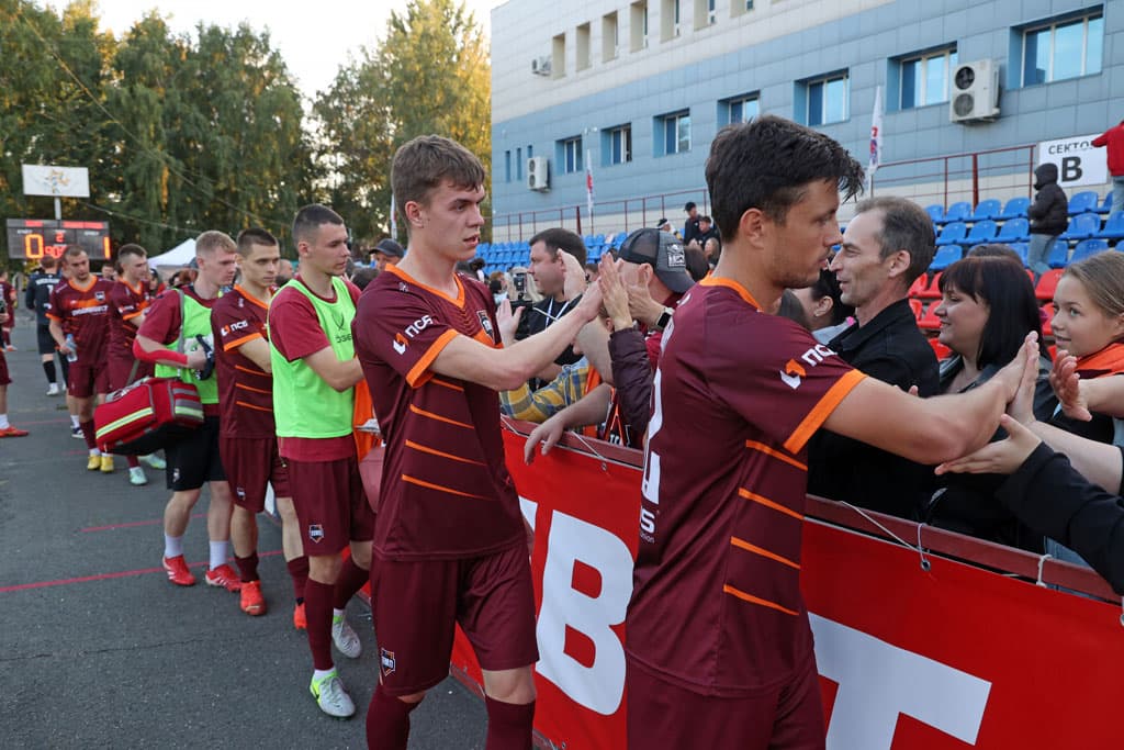 «Темп» 0:1 «Знамя Труда». FONBET Кубок России. 10.09.2025. СМИ: Владимир Мартынов («CX News»), Александр Чёрный («Алтайский спорт»), Виталий Барабаш (Сетевое издание "Толк"), Андрей Каспришин («Алтайская правда») — кадр 704