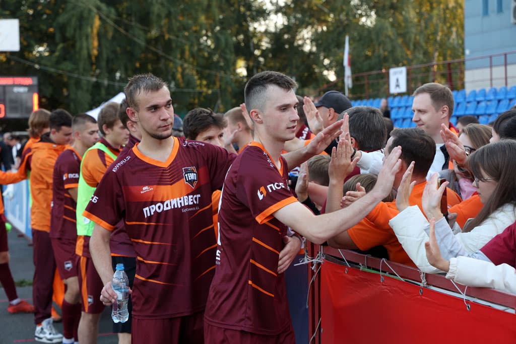 «Темп» 0:1 «Знамя Труда». FONBET Кубок России. 10.09.2025. СМИ: Владимир Мартынов («CX News»), Александр Чёрный («Алтайский спорт»), Виталий Барабаш (Сетевое издание "Толк"), Андрей Каспришин («Алтайская правда») — кадр 705