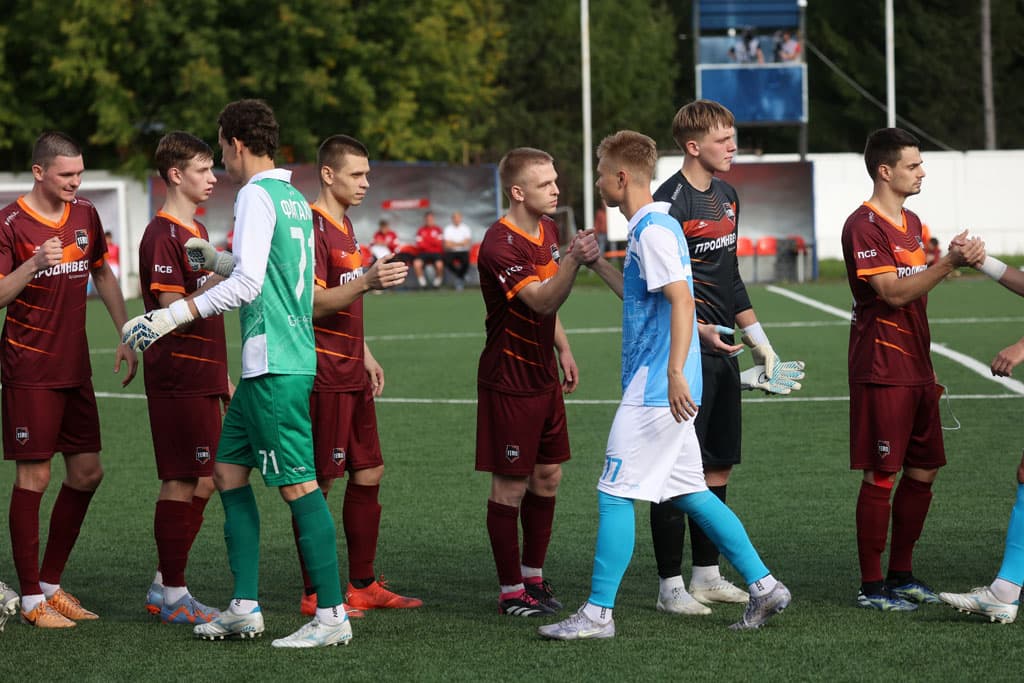 «Темп» 0:1 «Знамя Труда». FONBET Кубок России. 10.09.2025. СМИ: Владимир Мартынов («CX News»), Александр Чёрный («Алтайский спорт»), Виталий Барабаш (Сетевое издание "Толк"), Андрей Каспришин («Алтайская правда») — кадр 717