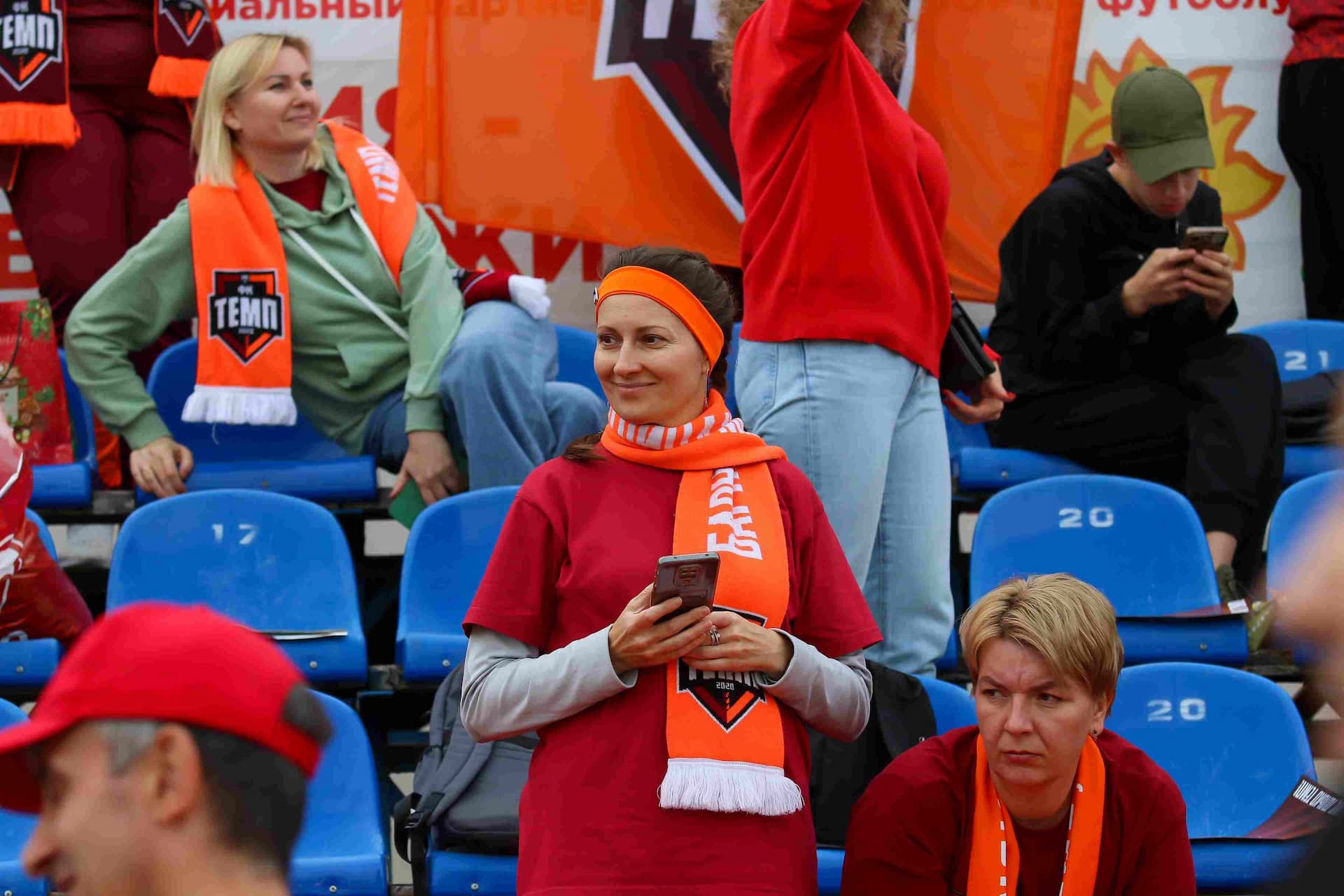 «Темп» 0:1 «Знамя Труда». FONBET Кубок России. 10.09.2025. СМИ: Владимир Мартынов («CX News»), Александр Чёрный («Алтайский спорт»), Виталий Барабаш (Сетевое издание "Толк"), Андрей Каспришин («Алтайская правда») — кадр 601