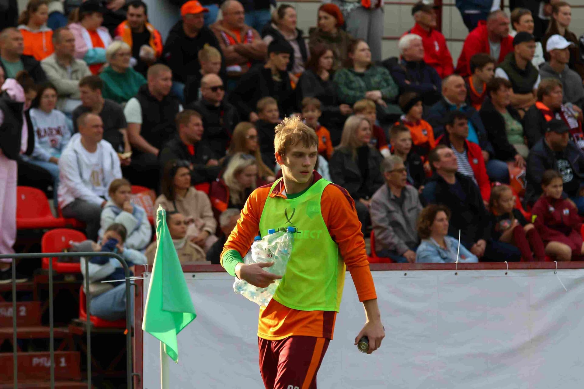 «Темп» 0:1 «Знамя Труда». FONBET Кубок России. 10.09.2025. СМИ: Владимир Мартынов («CX News»), Александр Чёрный («Алтайский спорт»), Виталий Барабаш (Сетевое издание "Толк"), Андрей Каспришин («Алтайская правда») — кадр 617