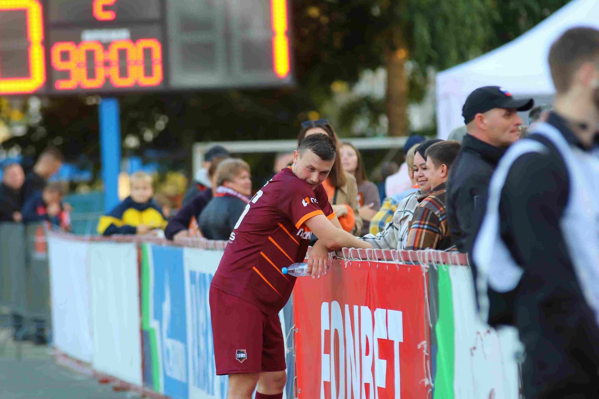 «Темп» 0:1 «Знамя Труда». FONBET Кубок России. 10.09.2025. СМИ: Владимир Мартынов («CX News»), Александр Чёрный («Алтайский спорт»), Виталий Барабаш (Сетевое издание "Толк"), Андрей Каспришин («Алтайская правда») — кадр 683