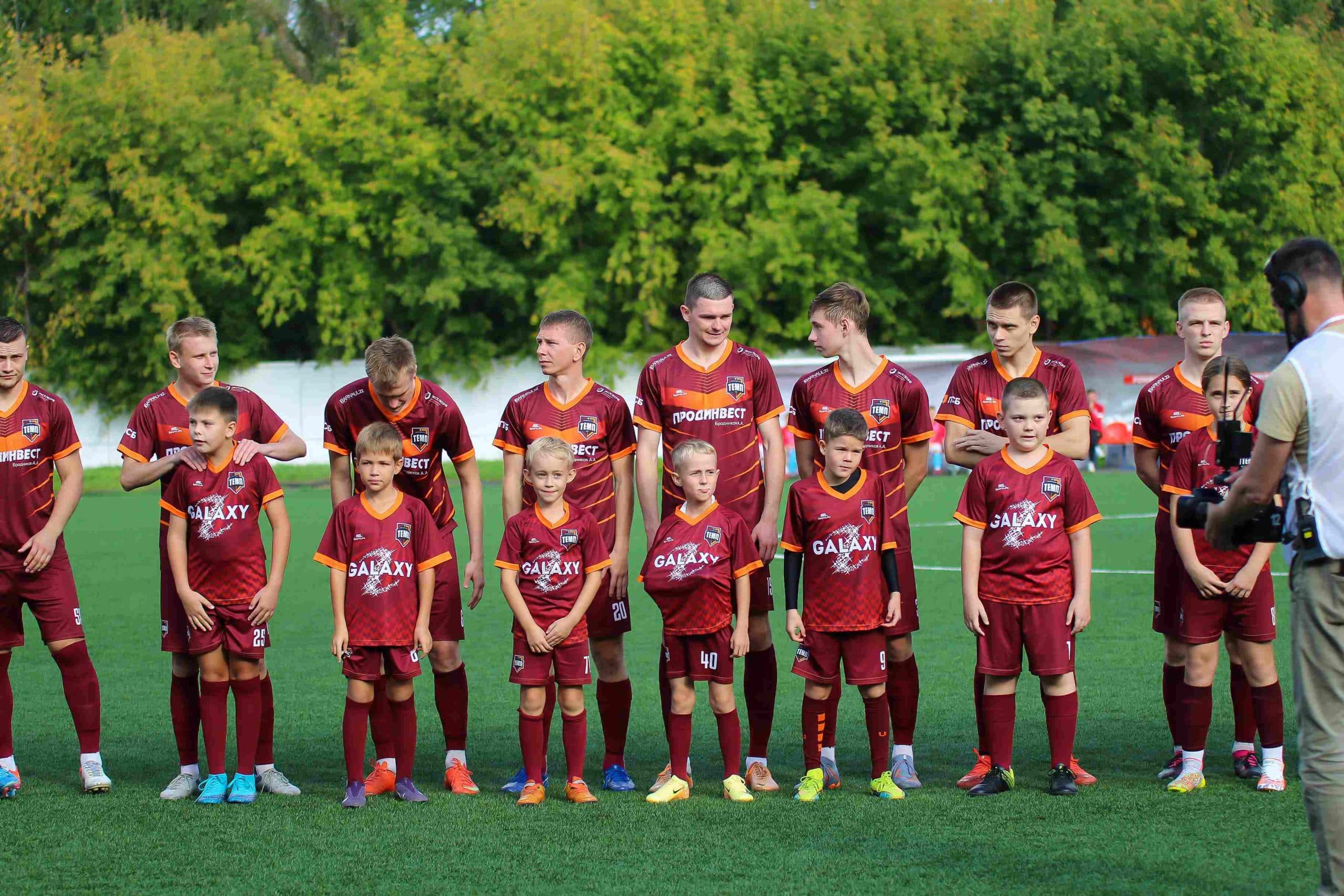 «Темп» 0:1 «Знамя Труда». FONBET Кубок России. 10.09.2025. СМИ: Владимир Мартынов («CX News»), Александр Чёрный («Алтайский спорт»), Виталий Барабаш (Сетевое издание "Толк"), Андрей Каспришин («Алтайская правда») — кадр 508
