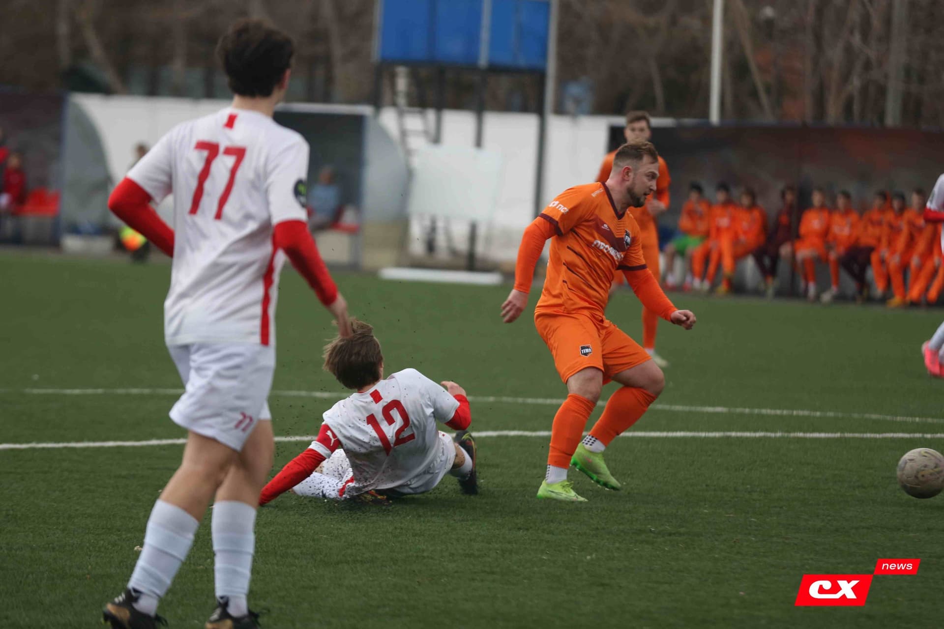 «Темп» 9:1 «Алтай». Турнир памяти В. Фомичёва. 1-й тур. 08.04.25. «CX News», В. Мартынов; «Алтайский спорт», А. Чёрный — кадр 106