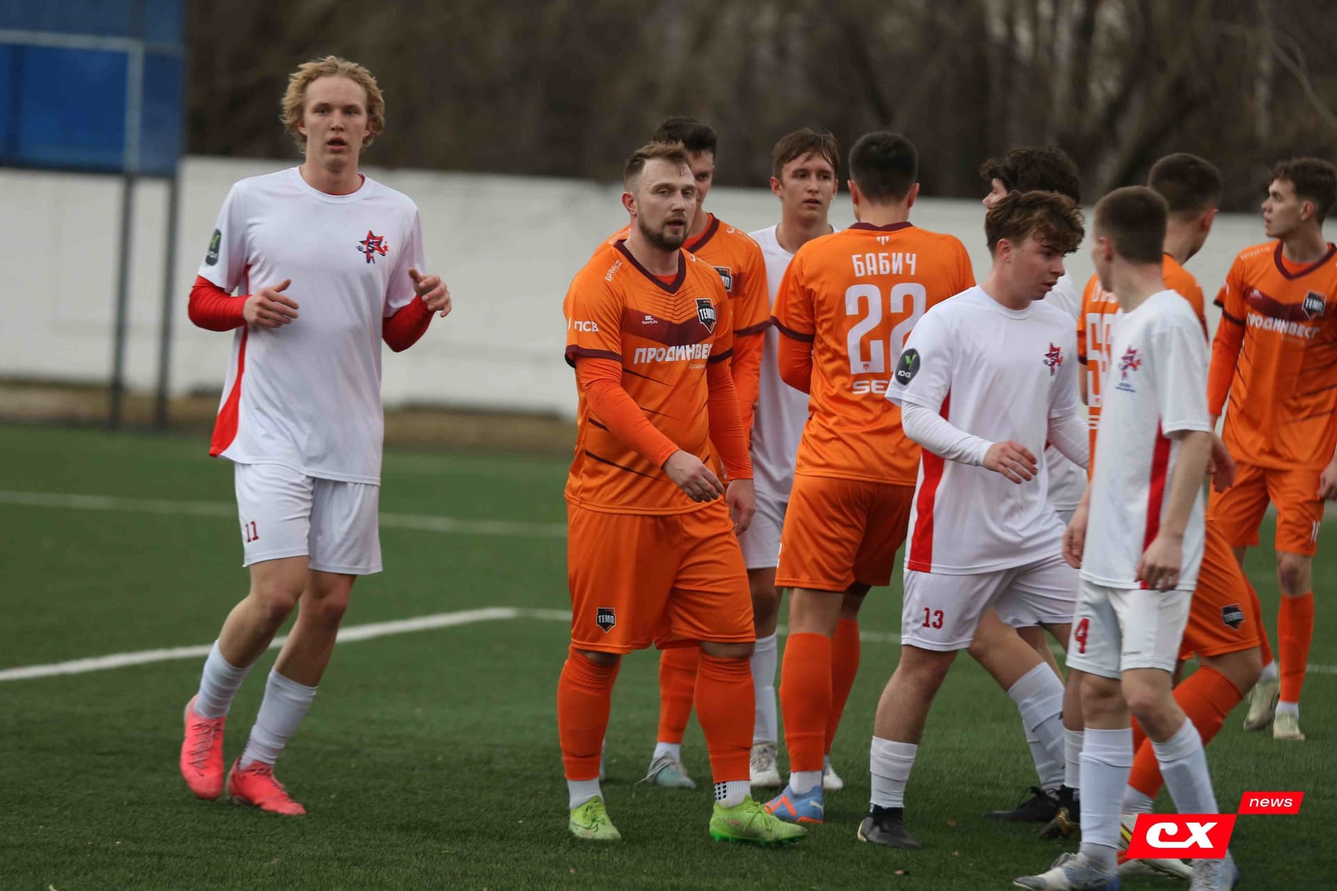 «Темп» 9:1 «Алтай». Турнир памяти В. Фомичёва. 1-й тур. 08.04.25. «CX News», В. Мартынов; «Алтайский спорт», А. Чёрный — кадр 108