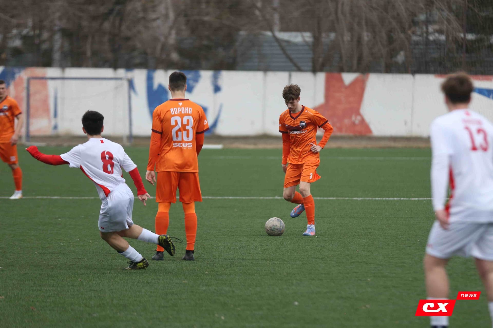 «Темп» 9:1 «Алтай». Турнир памяти В. Фомичёва. 1-й тур. 08.04.25. «CX News», В. Мартынов; «Алтайский спорт», А. Чёрный — кадр 118