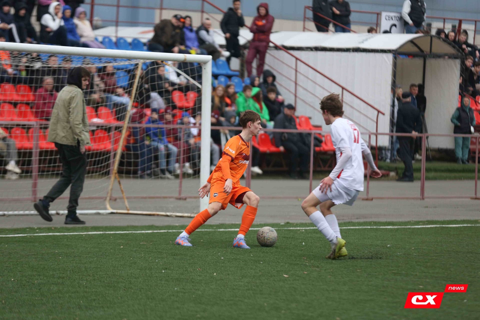 «Темп» 9:1 «Алтай». Турнир памяти В. Фомичёва. 1-й тур. 08.04.25. «CX News», В. Мартынов; «Алтайский спорт», А. Чёрный — кадр 122