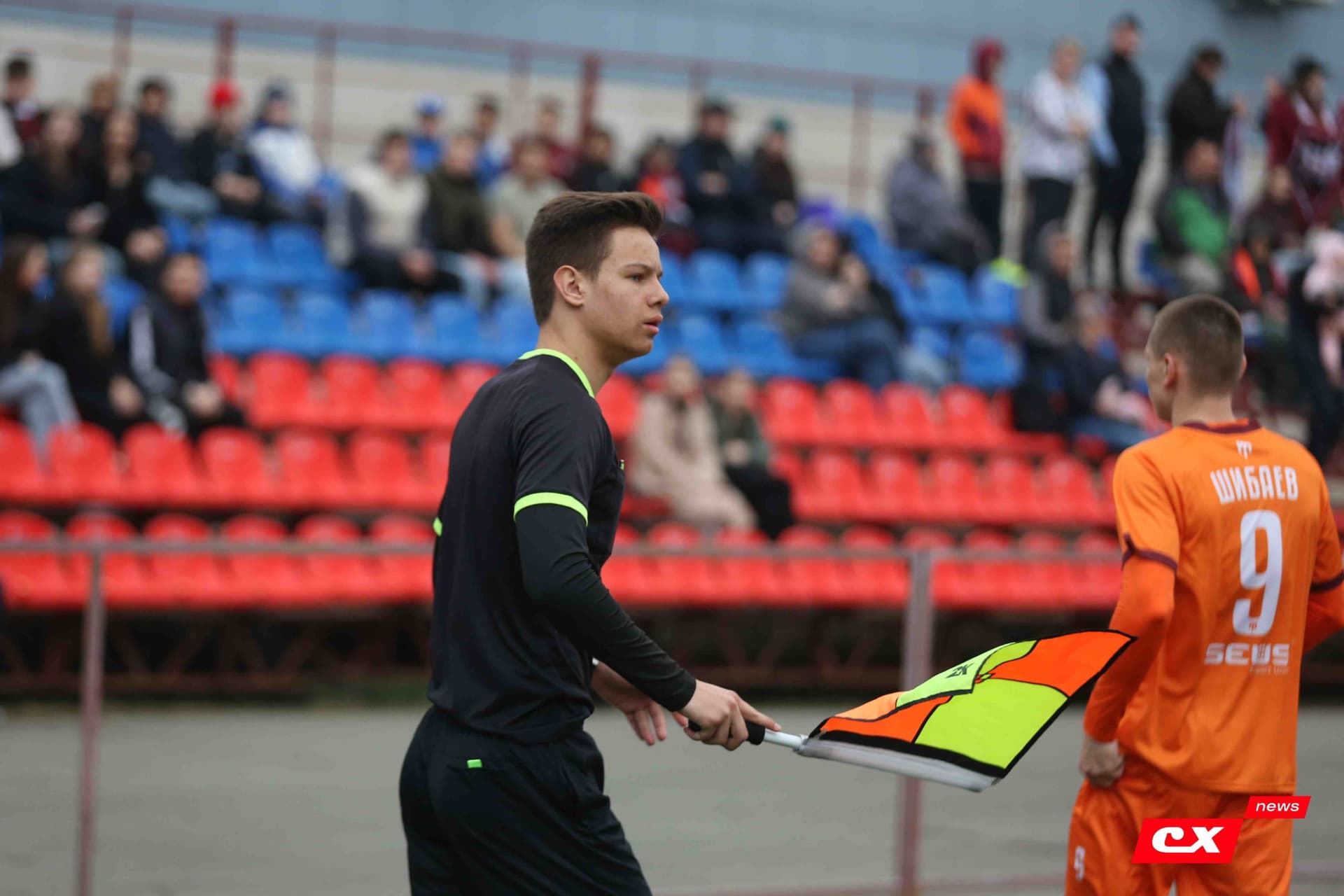 «Темп» 9:1 «Алтай». Турнир памяти В. Фомичёва. 1-й тур. 08.04.25. «CX News», В. Мартынов; «Алтайский спорт», А. Чёрный — кадр 127