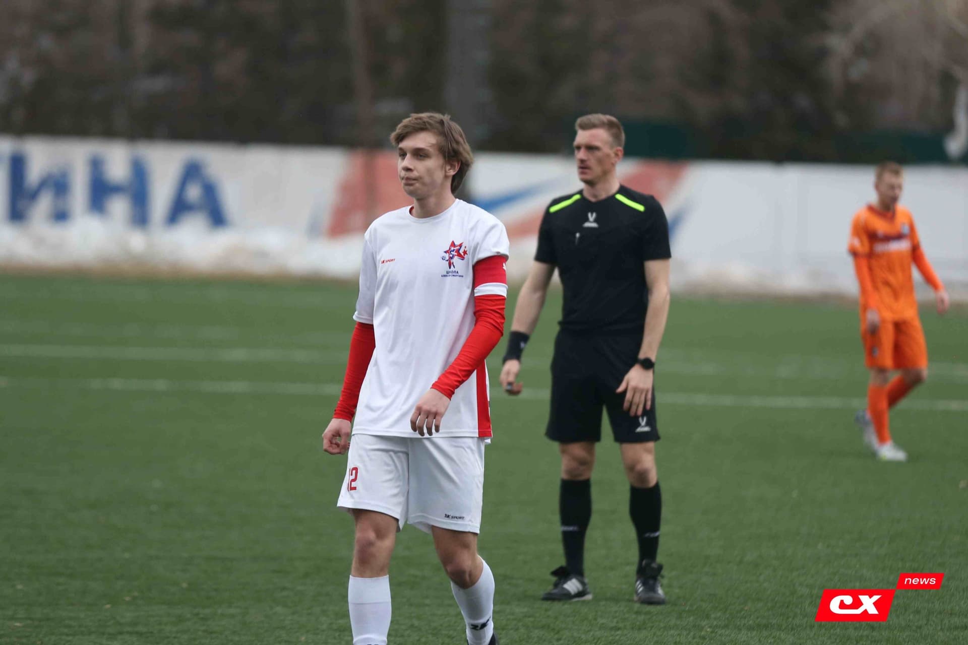 «Темп» 9:1 «Алтай». Турнир памяти В. Фомичёва. 1-й тур. 08.04.25. «CX News», В. Мартынов; «Алтайский спорт», А. Чёрный — кадр 128