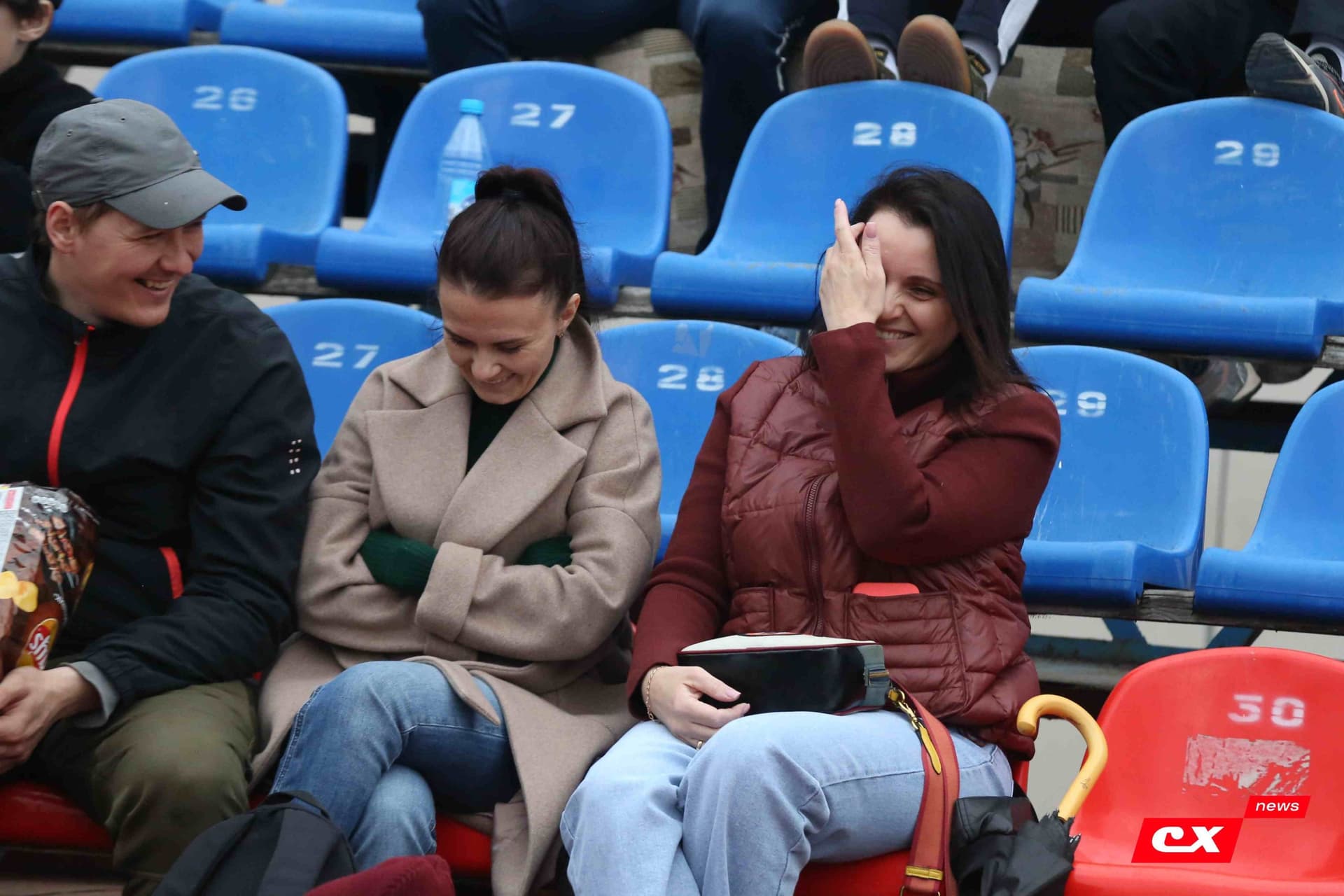 «Темп» 9:1 «Алтай». Турнир памяти В. Фомичёва. 1-й тур. 08.04.25. «CX News», В. Мартынов; «Алтайский спорт», А. Чёрный — кадр 139