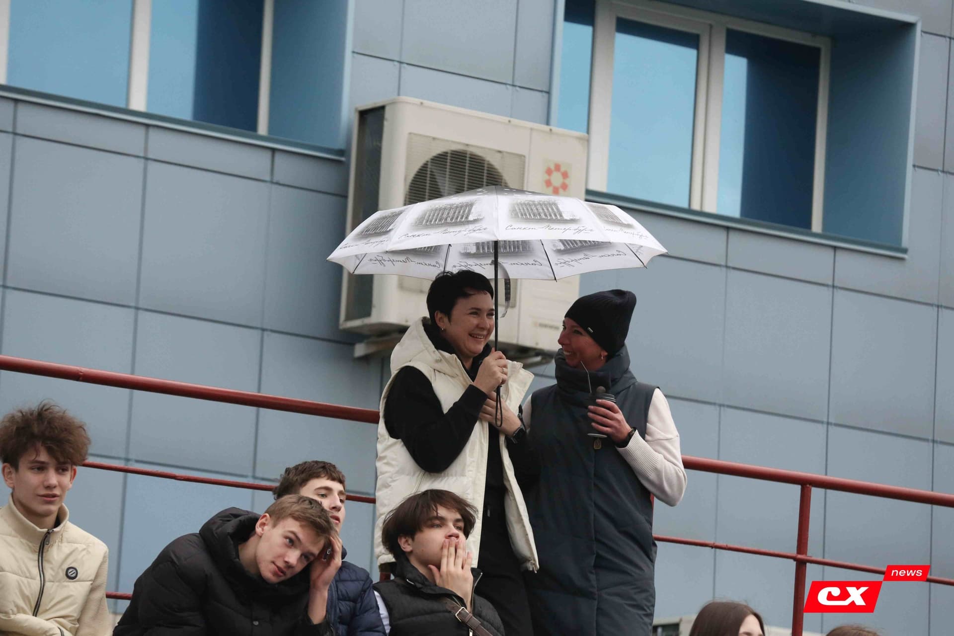 «Темп» 9:1 «Алтай». Турнир памяти В. Фомичёва. 1-й тур. 08.04.25. «CX News», В. Мартынов; «Алтайский спорт», А. Чёрный — кадр 146