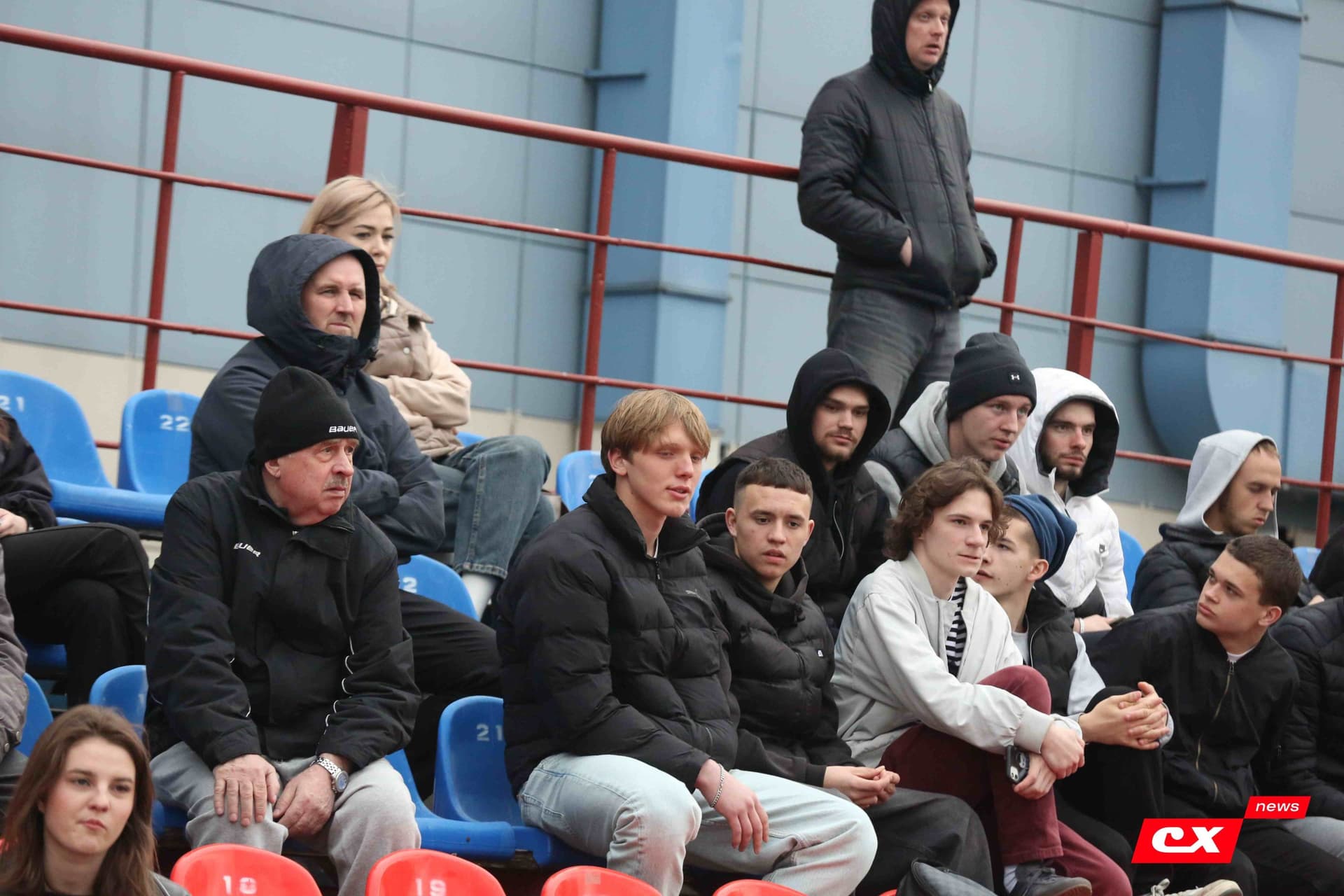 «Темп» 9:1 «Алтай». Турнир памяти В. Фомичёва. 1-й тур. 08.04.25. «CX News», В. Мартынов; «Алтайский спорт», А. Чёрный — кадр 149