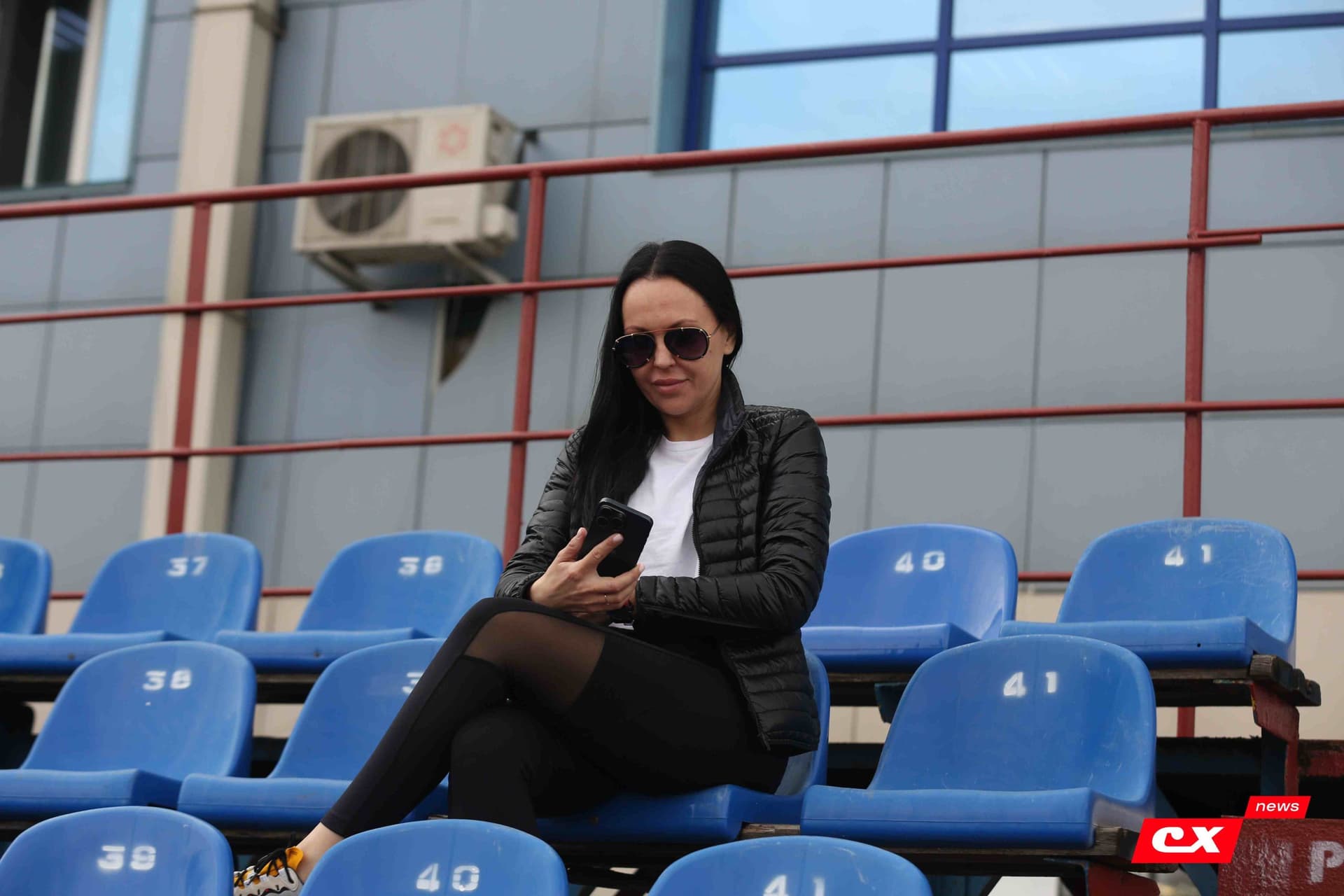 «Темп» 9:1 «Алтай». Турнир памяти В. Фомичёва. 1-й тур. 08.04.25. «CX News», В. Мартынов; «Алтайский спорт», А. Чёрный — кадр 35