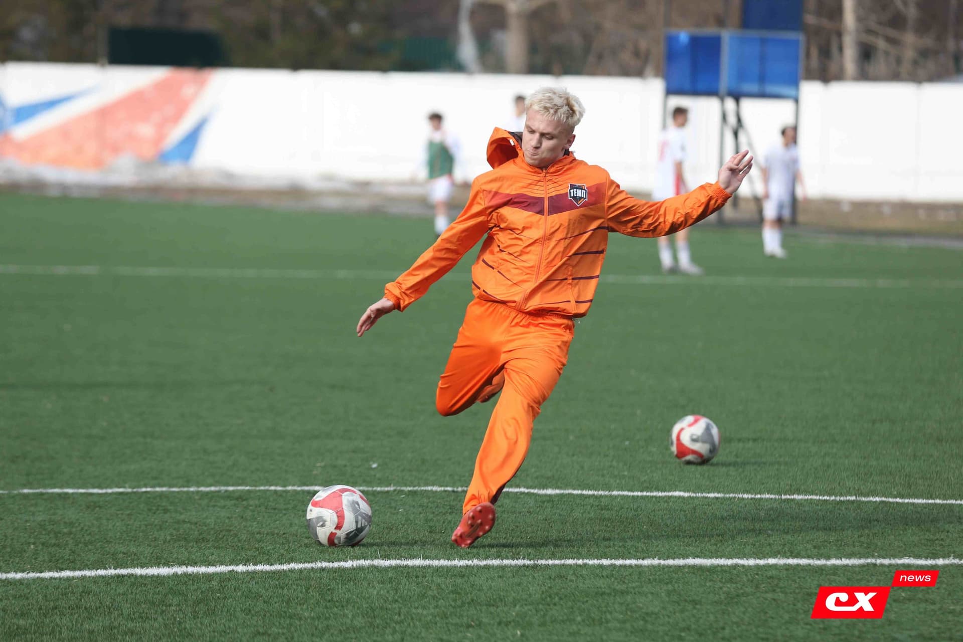 «Темп» 9:1 «Алтай». Турнир памяти В. Фомичёва. 1-й тур. 08.04.25. «CX News», В. Мартынов; «Алтайский спорт», А. Чёрный — кадр 40