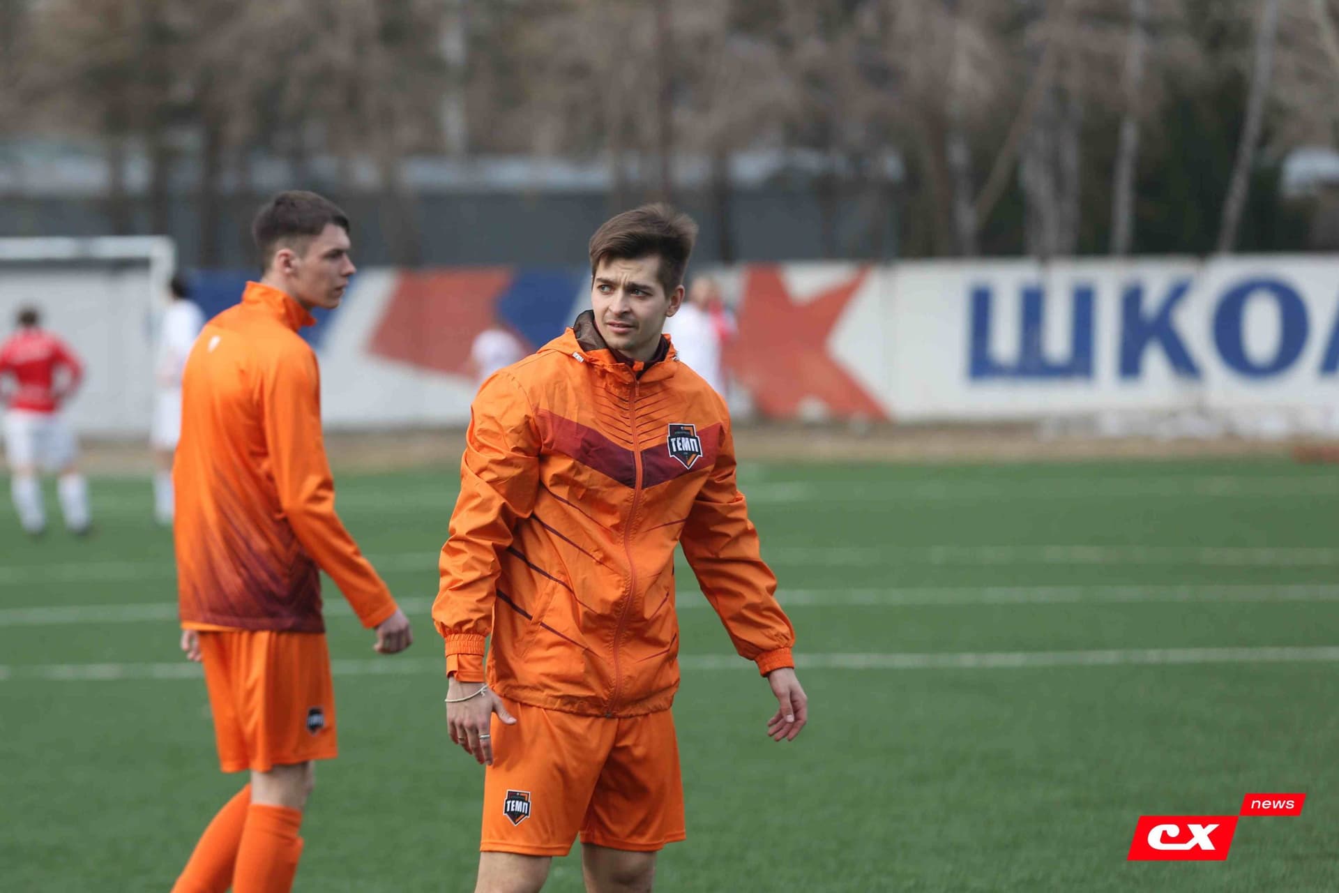 «Темп» 9:1 «Алтай». Турнир памяти В. Фомичёва. 1-й тур. 08.04.25. «CX News», В. Мартынов; «Алтайский спорт», А. Чёрный — кадр 42