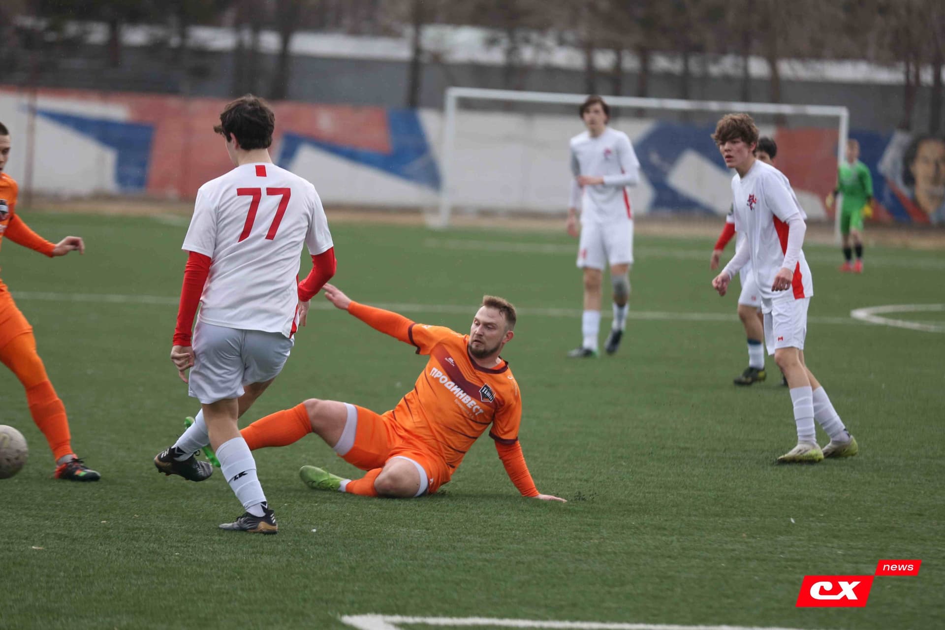 «Темп» 9:1 «Алтай». Турнир памяти В. Фомичёва. 1-й тур. 08.04.25. «CX News», В. Мартынов; «Алтайский спорт», А. Чёрный — кадр 92