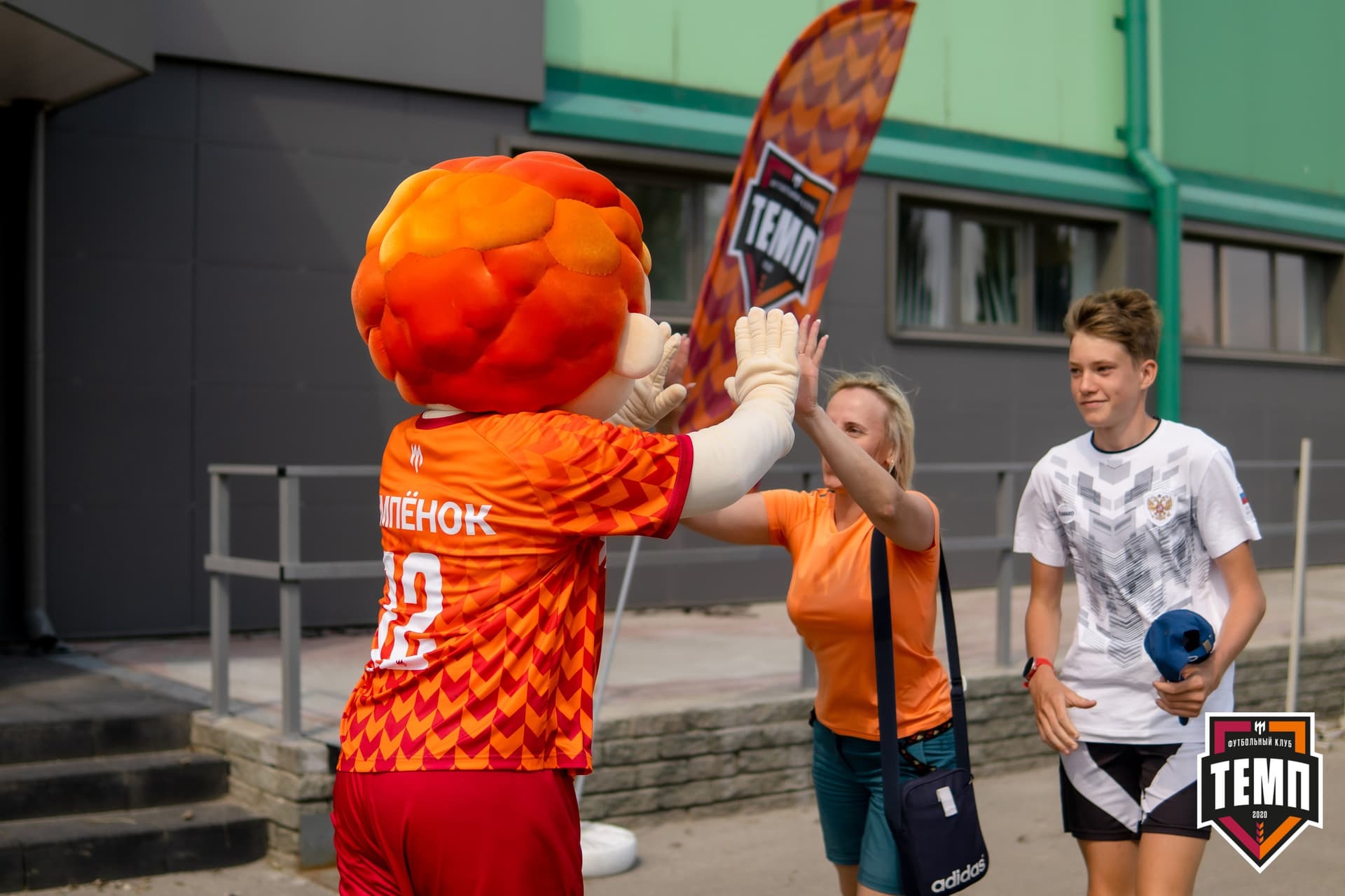 «Темп» 5:0 «СШ-Гудаута». Кубок Сибири. 1/8 финал. 19.06.2021 — кадр 6