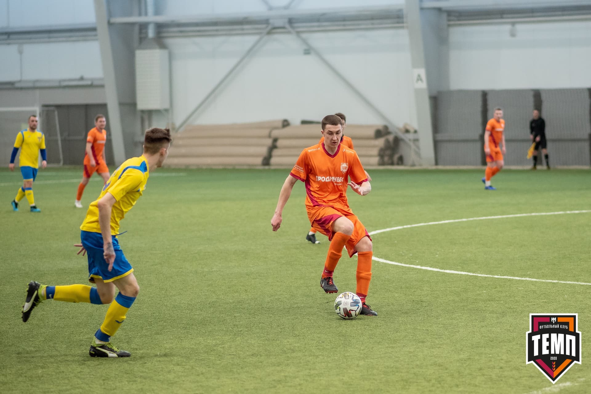 Турнир памяти В. Фомичёва. «Темп» 5:0 «Строитель» (Бийск). 10 апреля — кадр 87