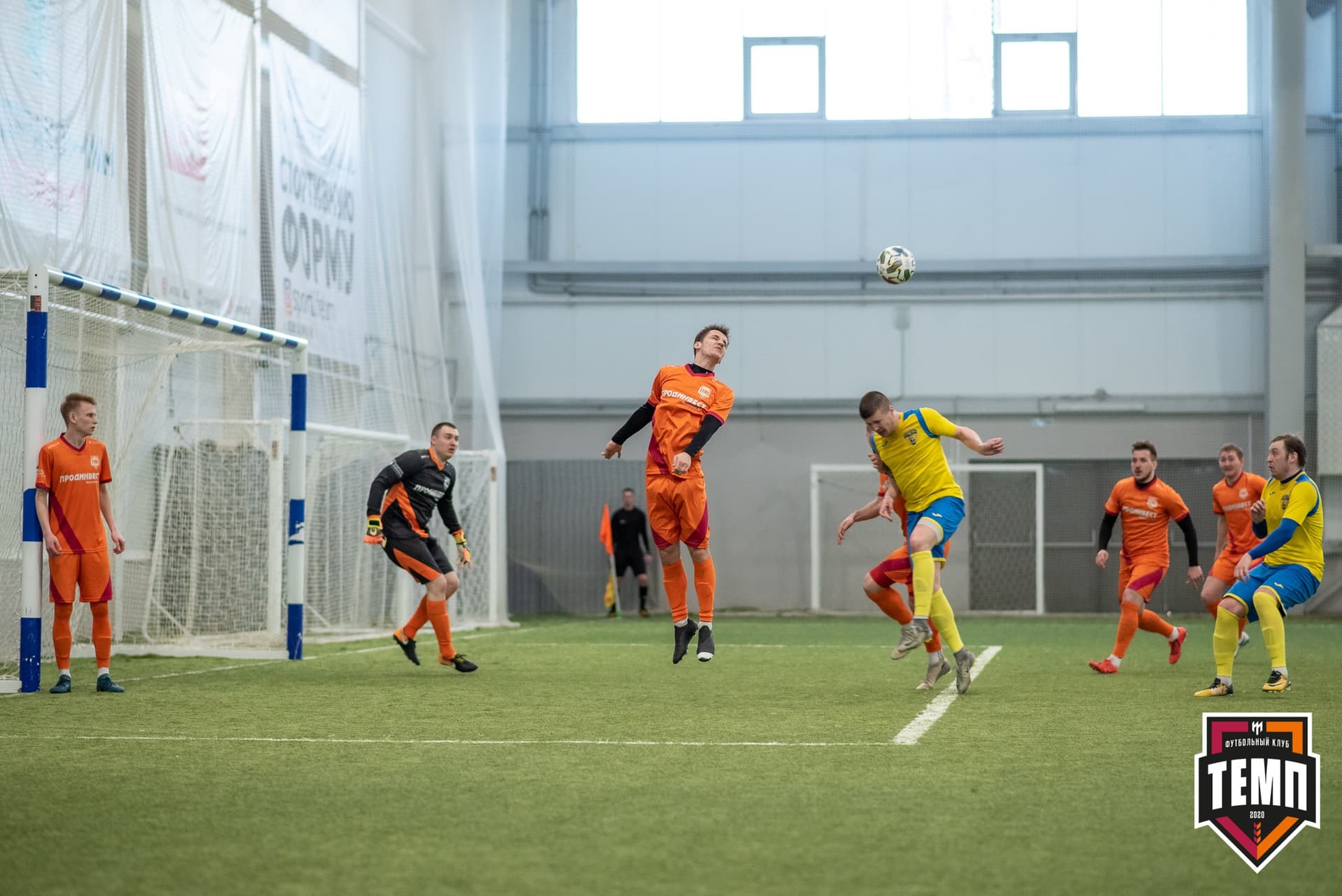 Турнир памяти В. Фомичёва. «Темп» 5:0 «Строитель» (Бийск). 10 апреля — кадр 101