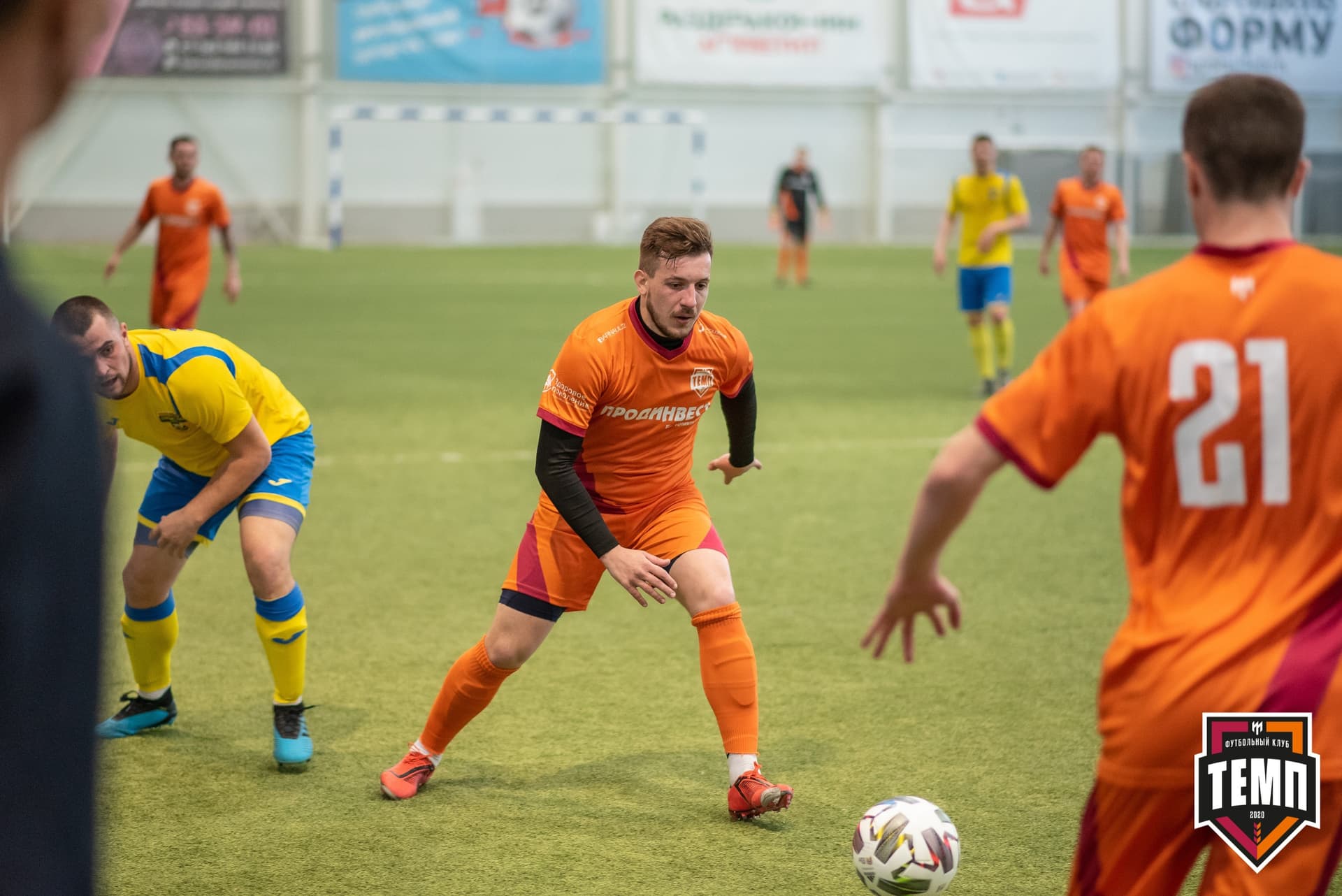 Турнир памяти В. Фомичёва. «Темп» 5:0 «Строитель» (Бийск). 10 апреля — кадр 108