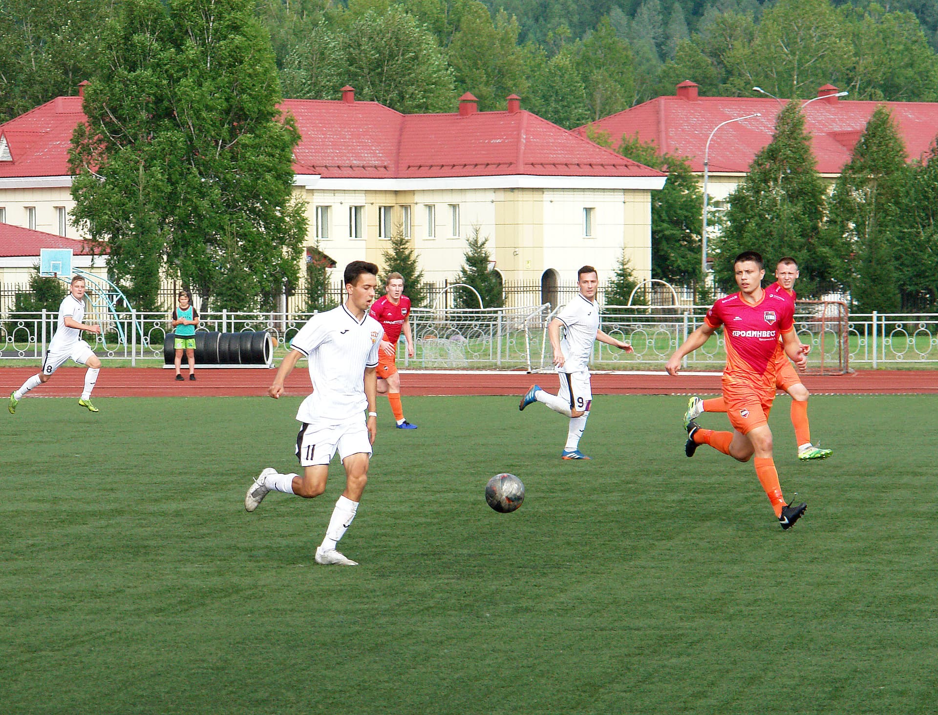 «Распадская» 1:0 «Темп». Кубок Сибири. 1/2 финала. Первый матч. — кадр 9