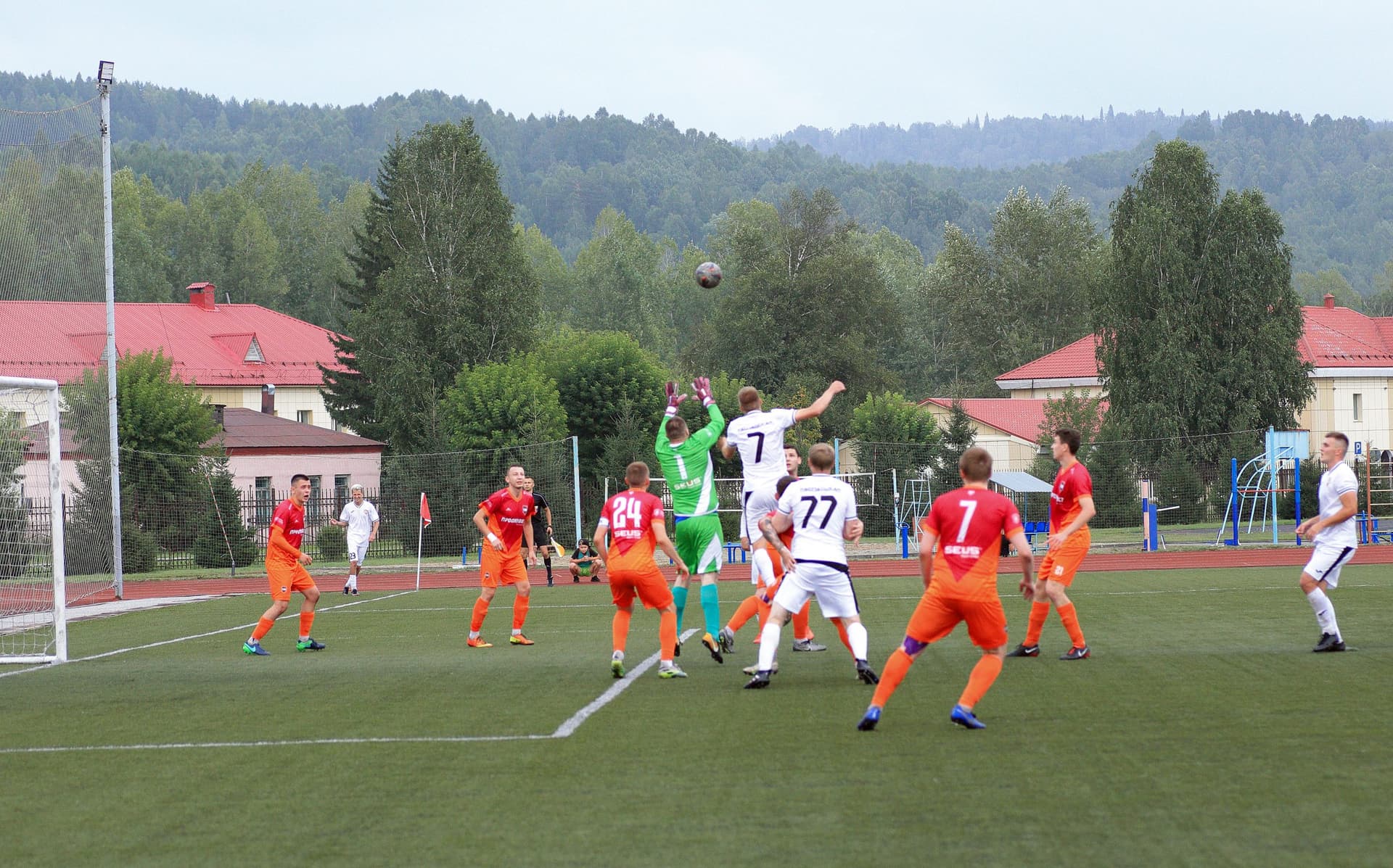 «Распадская» 1:0 «Темп». Кубок Сибири. 1/2 финала. Первый матч. — кадр 36
