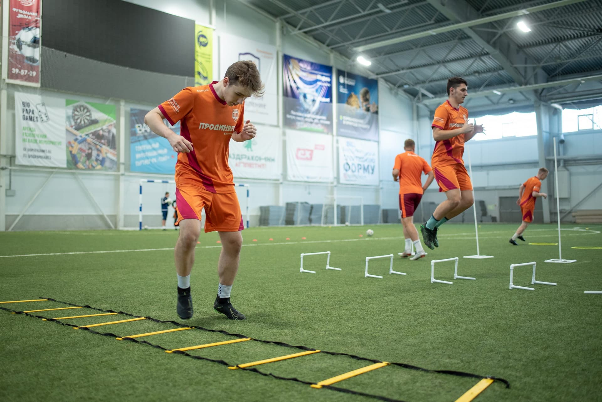 Тренировка ФК «Темп». — кадр 56