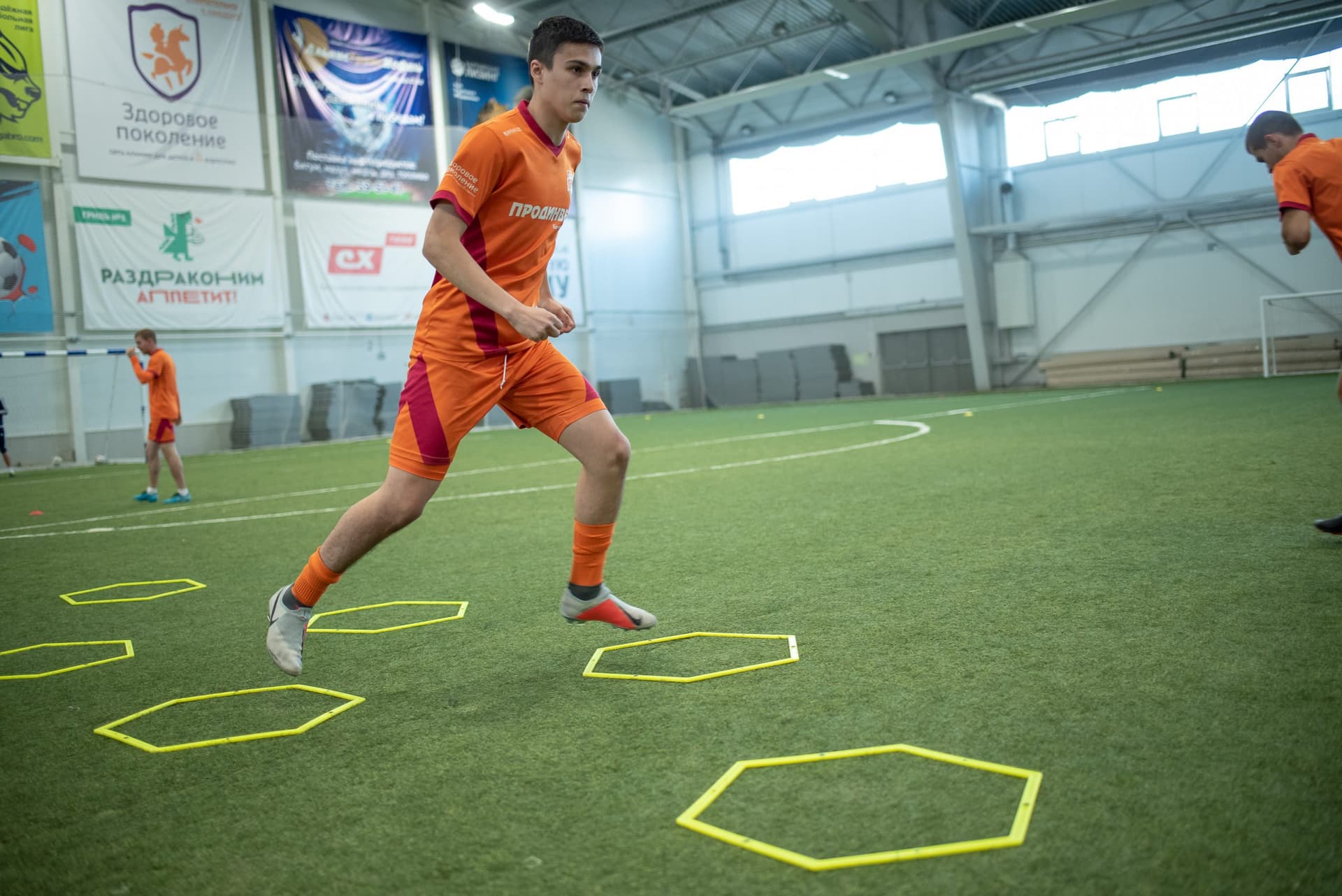 Тренировка ФК «Темп». — кадр 64