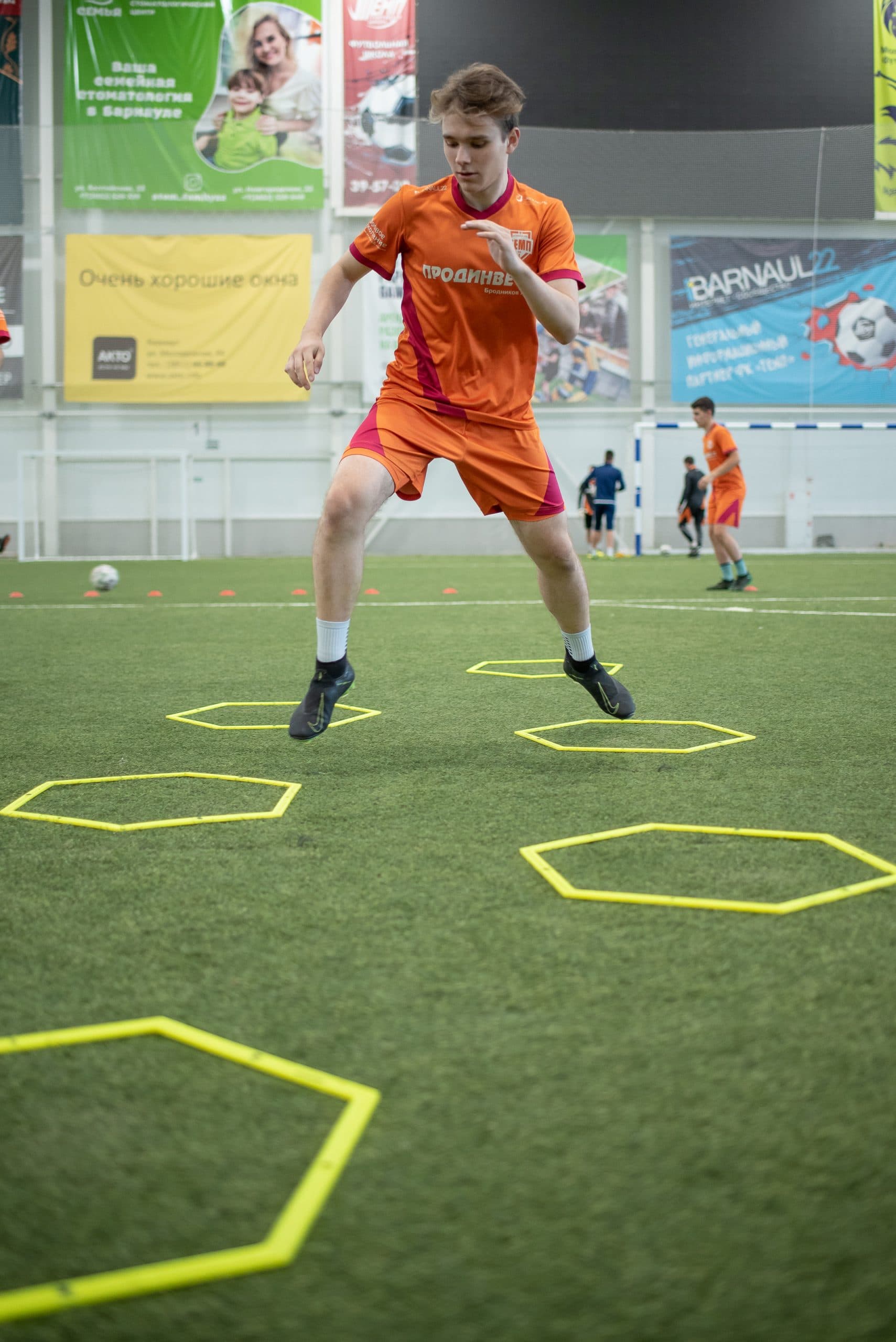 Тренировка ФК «Темп». — кадр 67