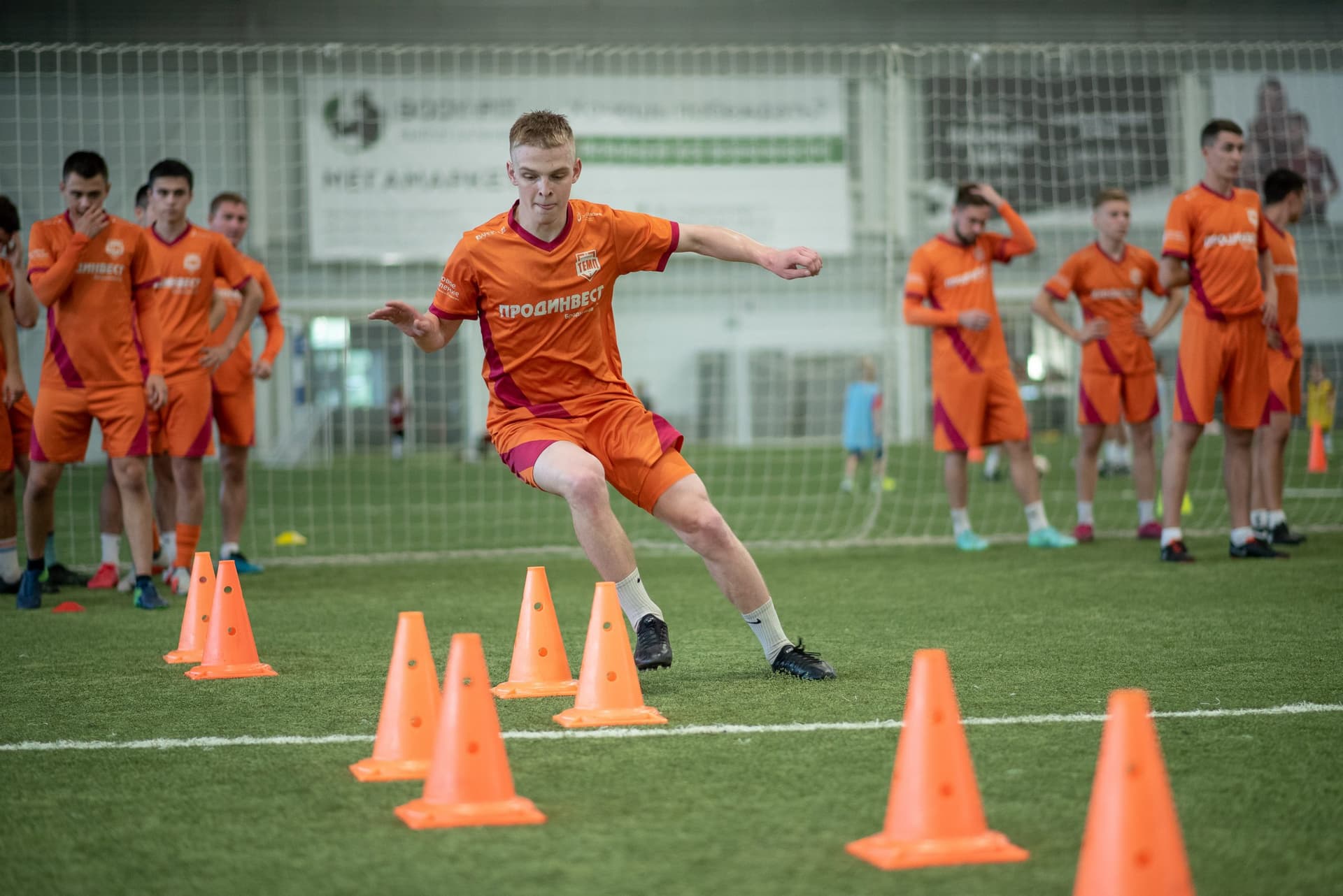 Тренировка ФК «Темп». — кадр 104