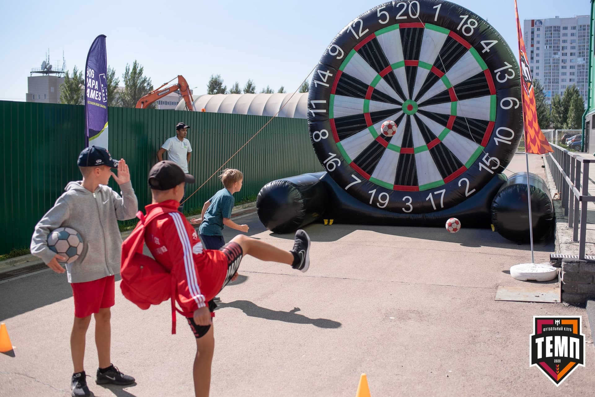«Темп» 6:0 «Динамо-Барнаул-М». III дивизион. Финальный этап. 05.09.2021 — кадр 3