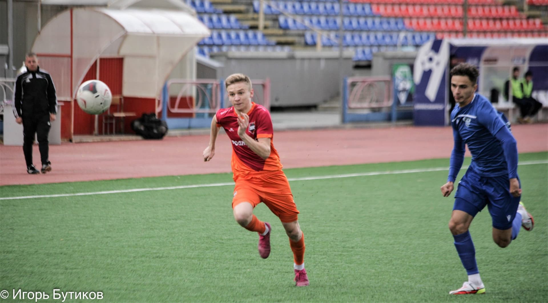 «Байкал» 1:2 «Темп». Кубок Сибири. Финал. 10.10.2021. Бутиков И. — кадр 7