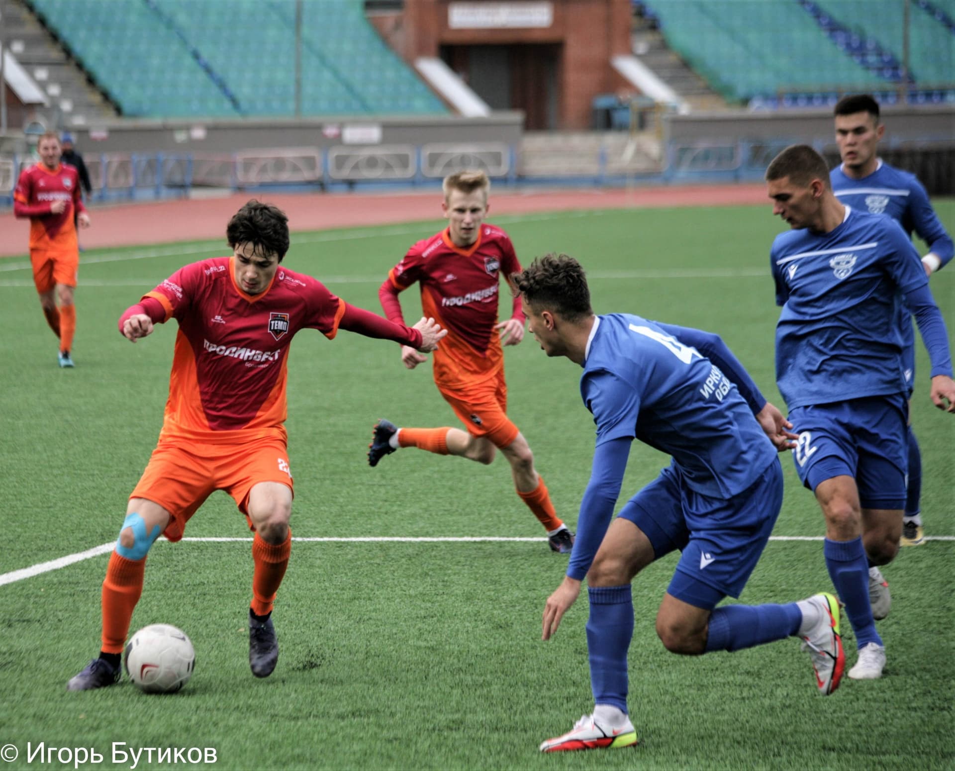 «Байкал» 1:2 «Темп». Кубок Сибири. Финал. 10.10.2021. Бутиков И. — кадр 33