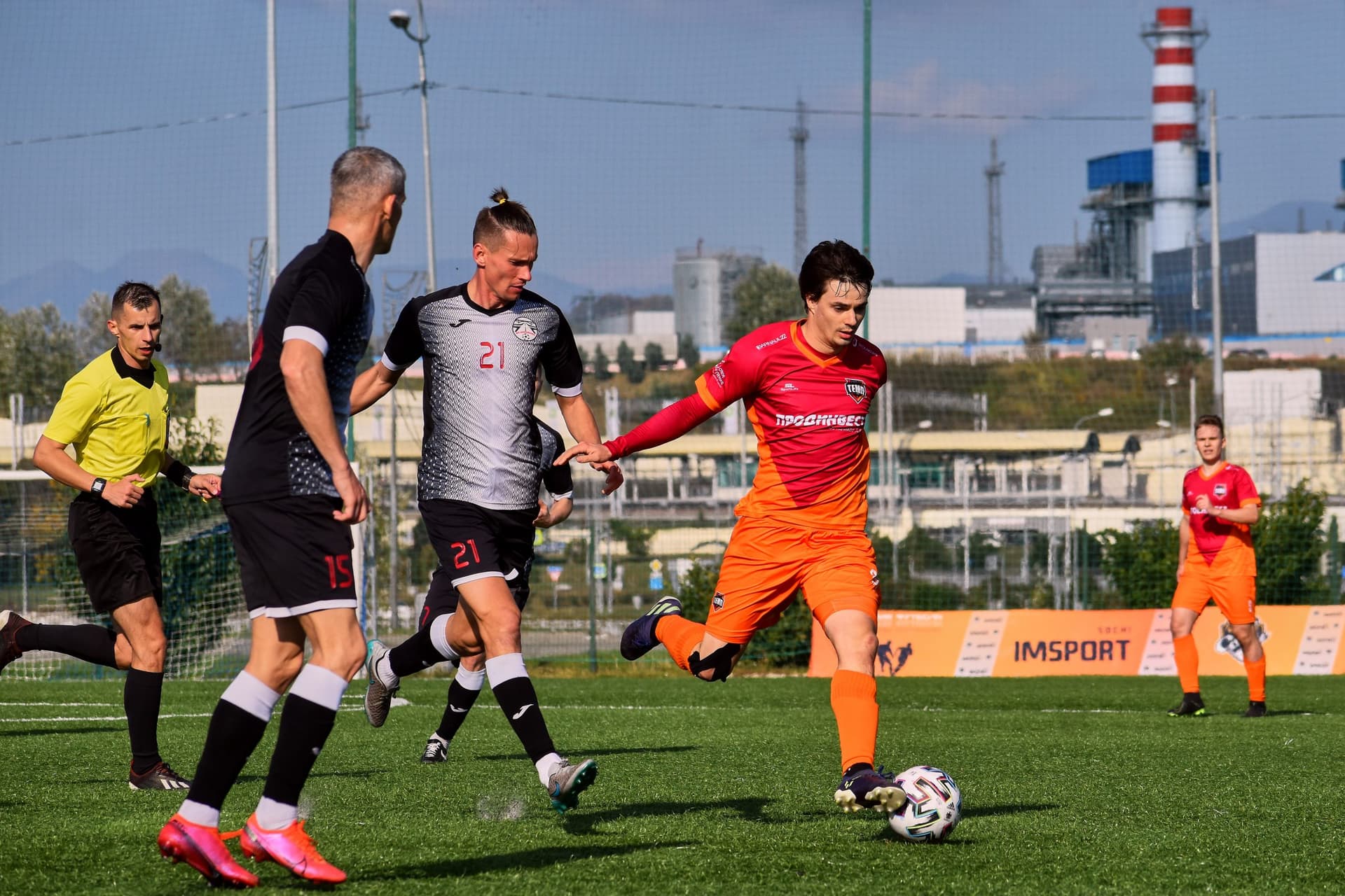 «Дорожник» 7:0 «Темп». Кубок любительских команд. 16.11.2021 — кадр 78