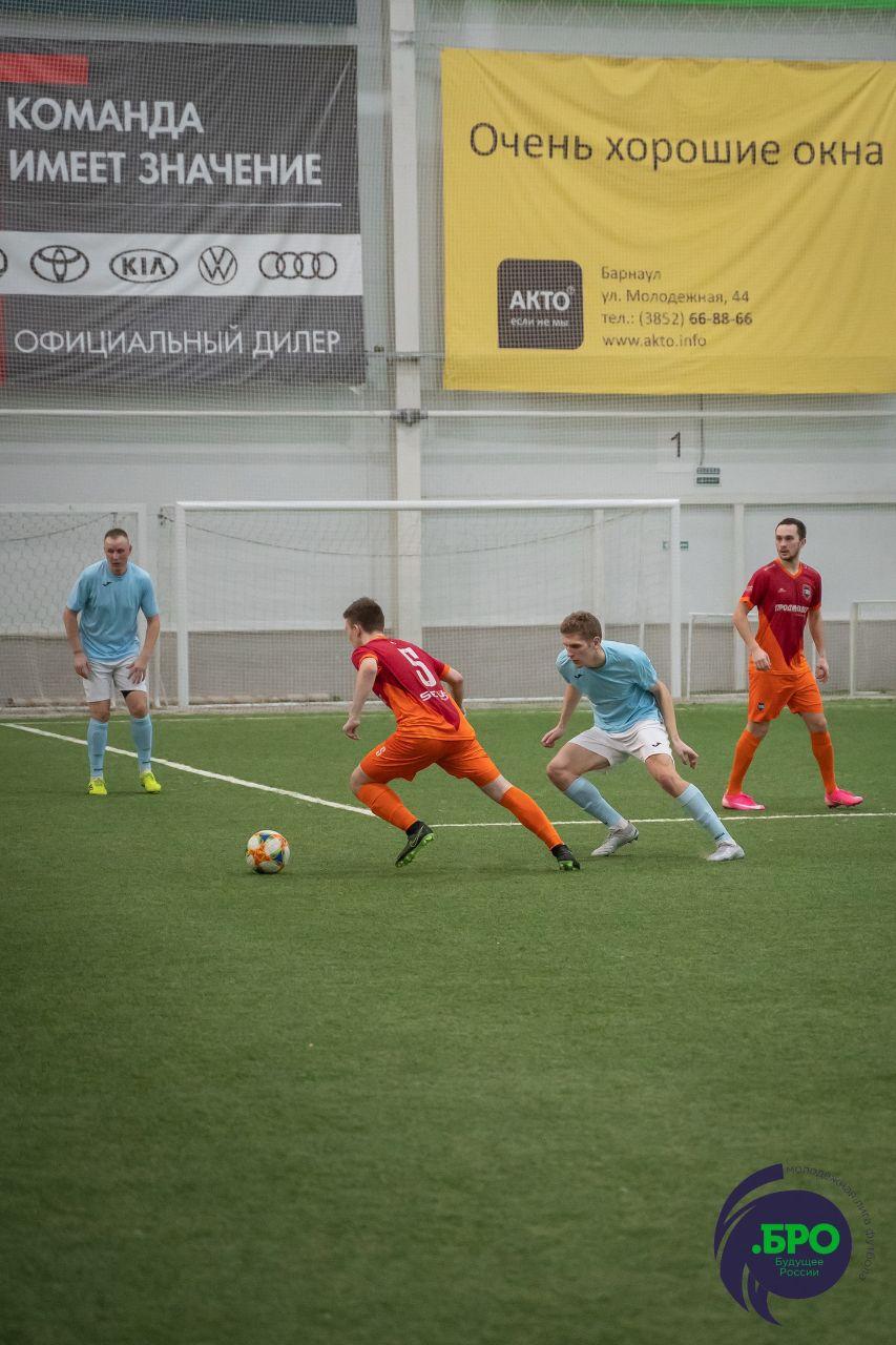 Как игроки ФК «Темп» выступили в восьмом туре «Лиги .БРО»