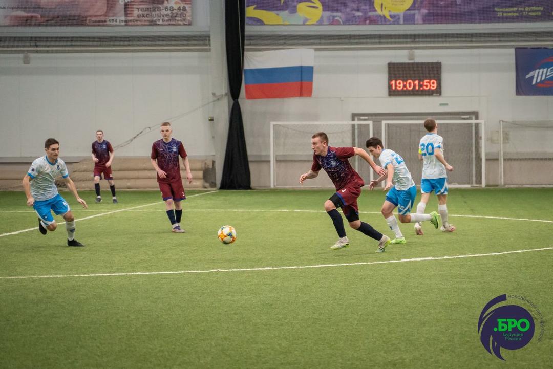 Как игроки ФК «Темп» выступили в третьем полуфинале «Лиги .БРО»