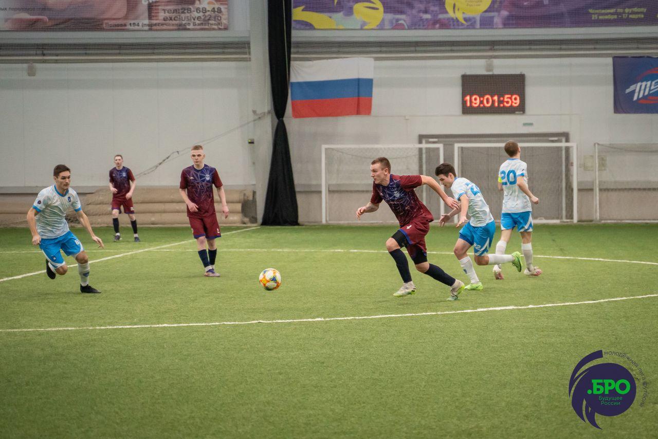 Как игроки ФК «Темп» выступили в третьем полуфинале «Лиги .БРО»