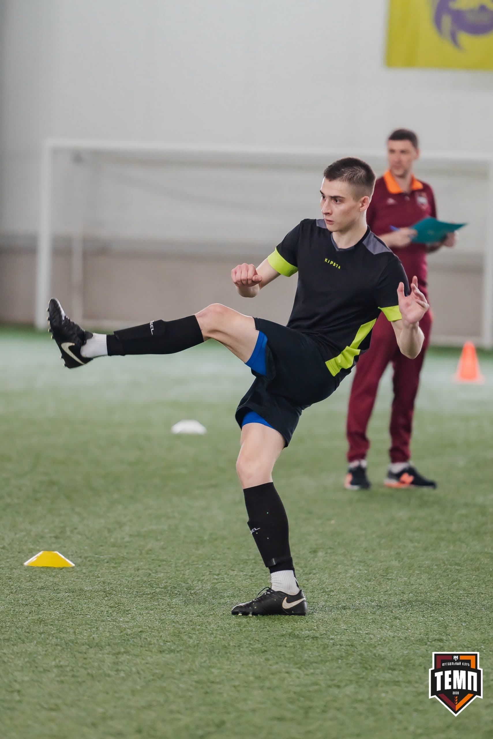 Просмотр сельских футболистов. 11.03.2023 — кадр 16