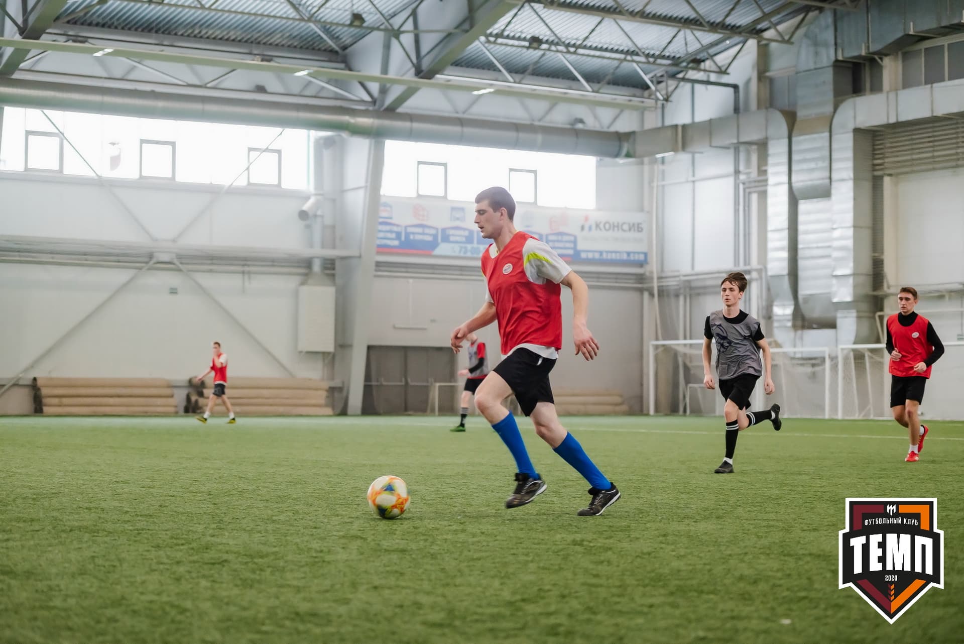 Просмотр сельских футболистов. 11.03.2023 — кадр 233