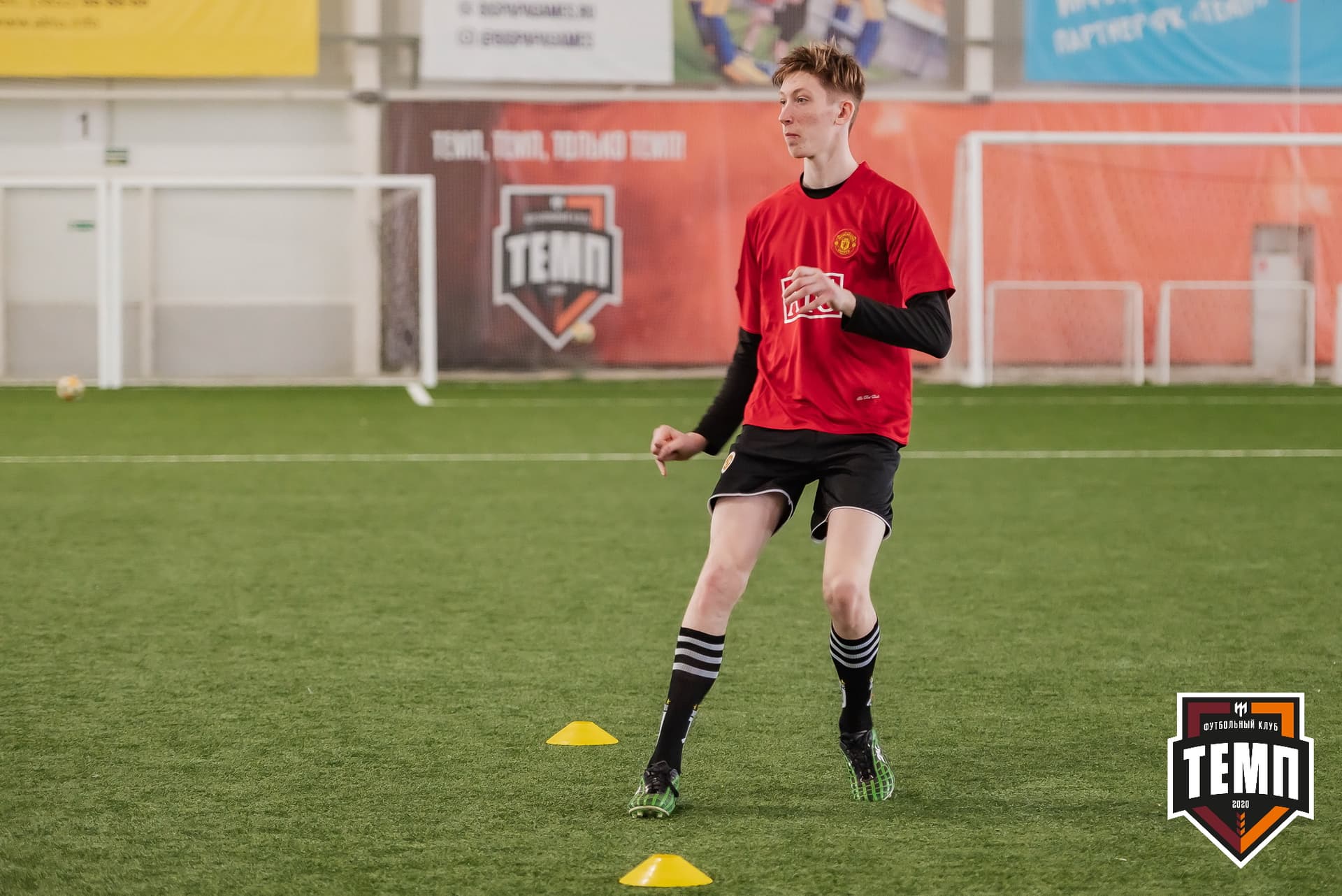 Просмотр сельских футболистов. 11.03.2023 — кадр 33