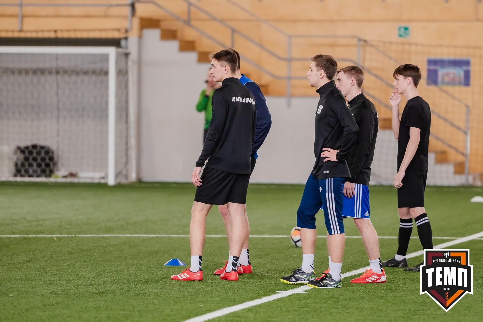 Просмотр сельских футболистов. 11.03.2023 — кадр 44