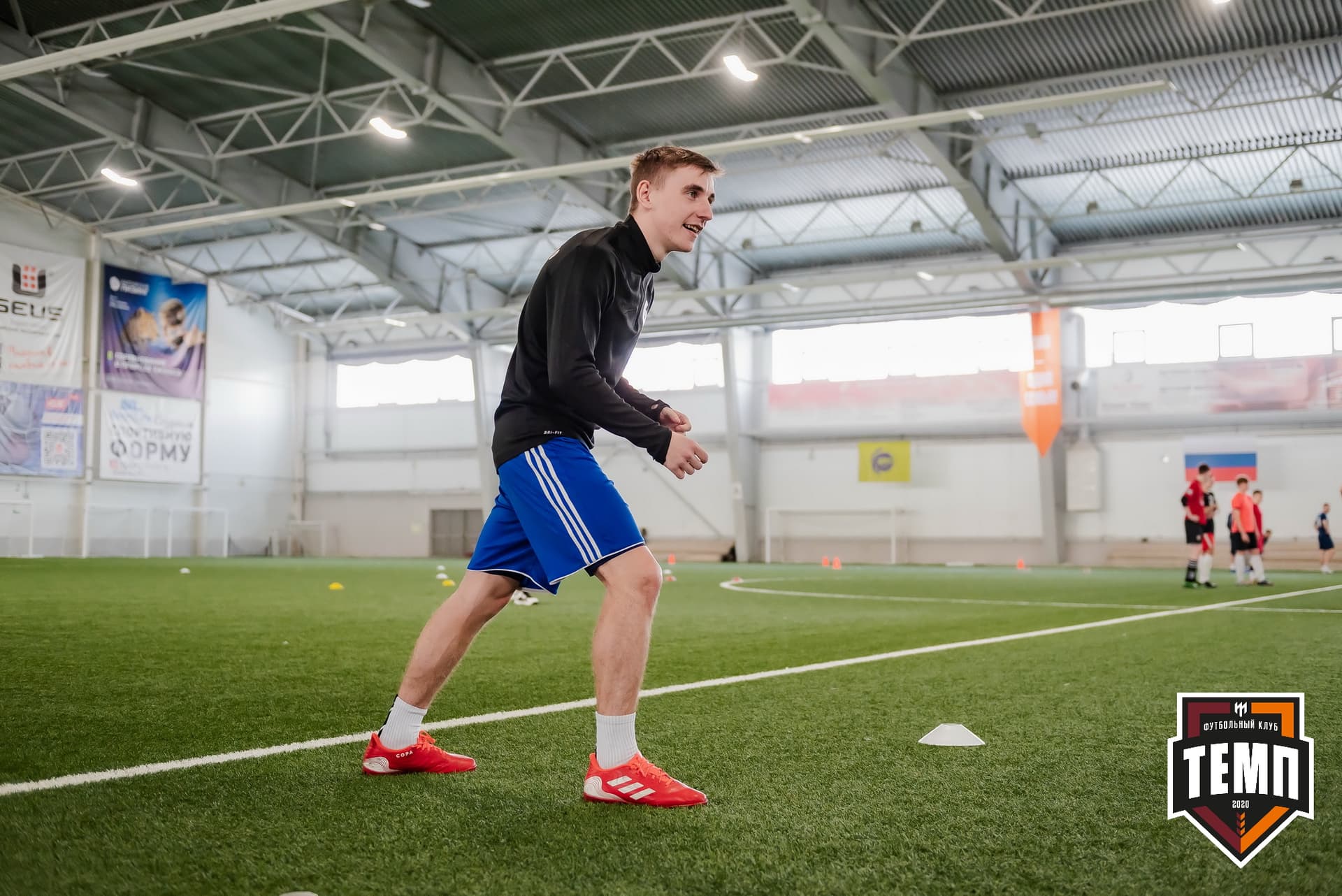 Просмотр сельских футболистов. 11.03.2023 — кадр 77