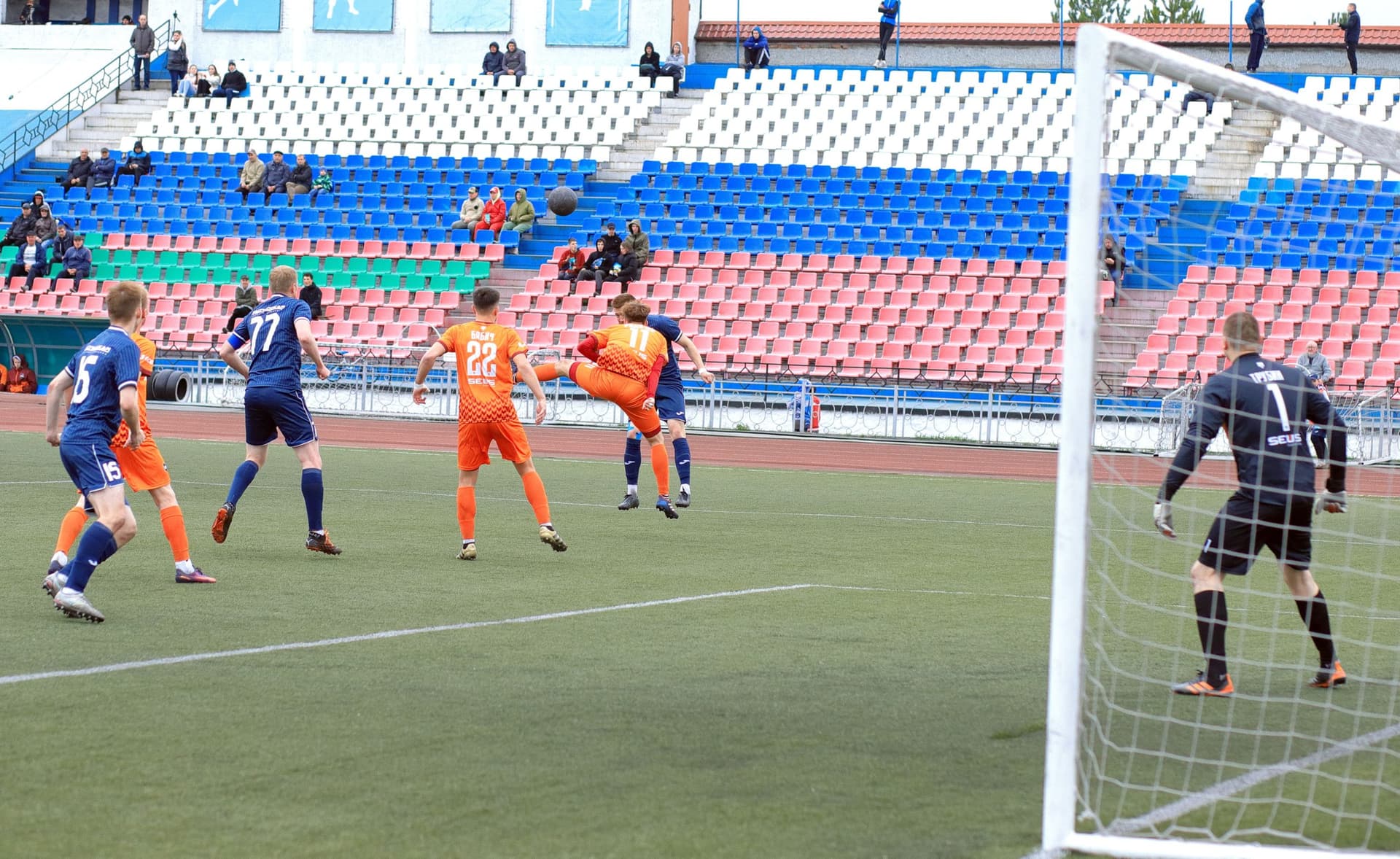 «Распадская» 1:2 «Темп». III дивизион. 14.05.2023. «Распадская» — кадр 17