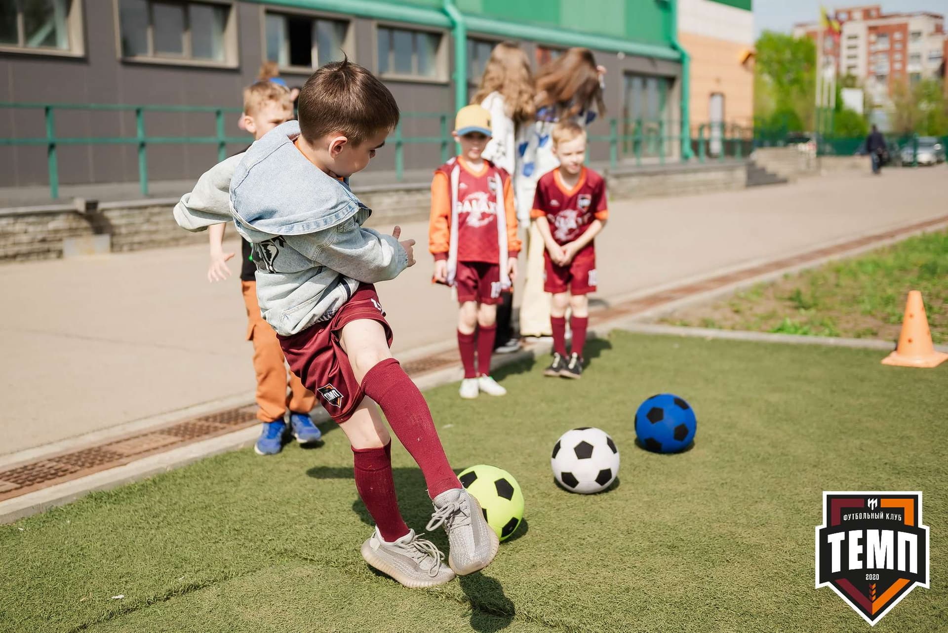«Темп» 2:2 «Полимер». III дивизион. 21.05.2023 — кадр 16