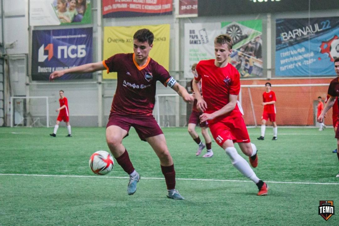 Трое футболистов нашей команды сегодня сыграют за молодёжку!