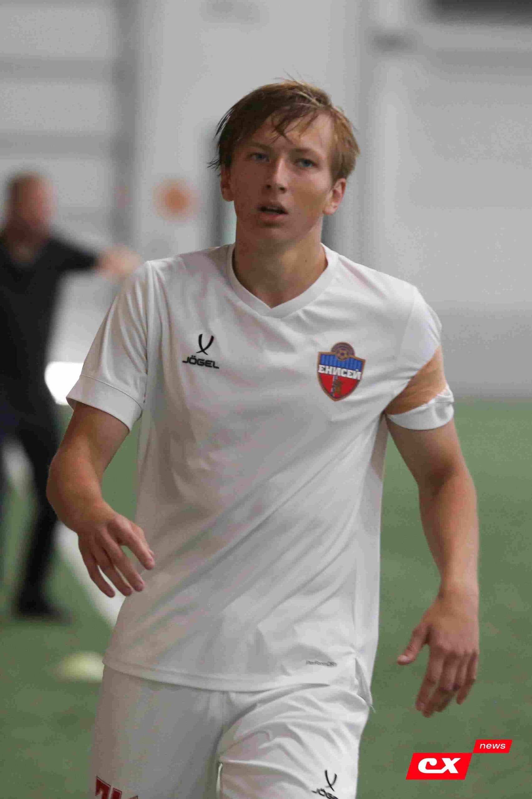 «Темп» 6:0 «Енисей-М». Третья лига. 15.08.2025. Владимир Мартынов («CX News») — кадр 140