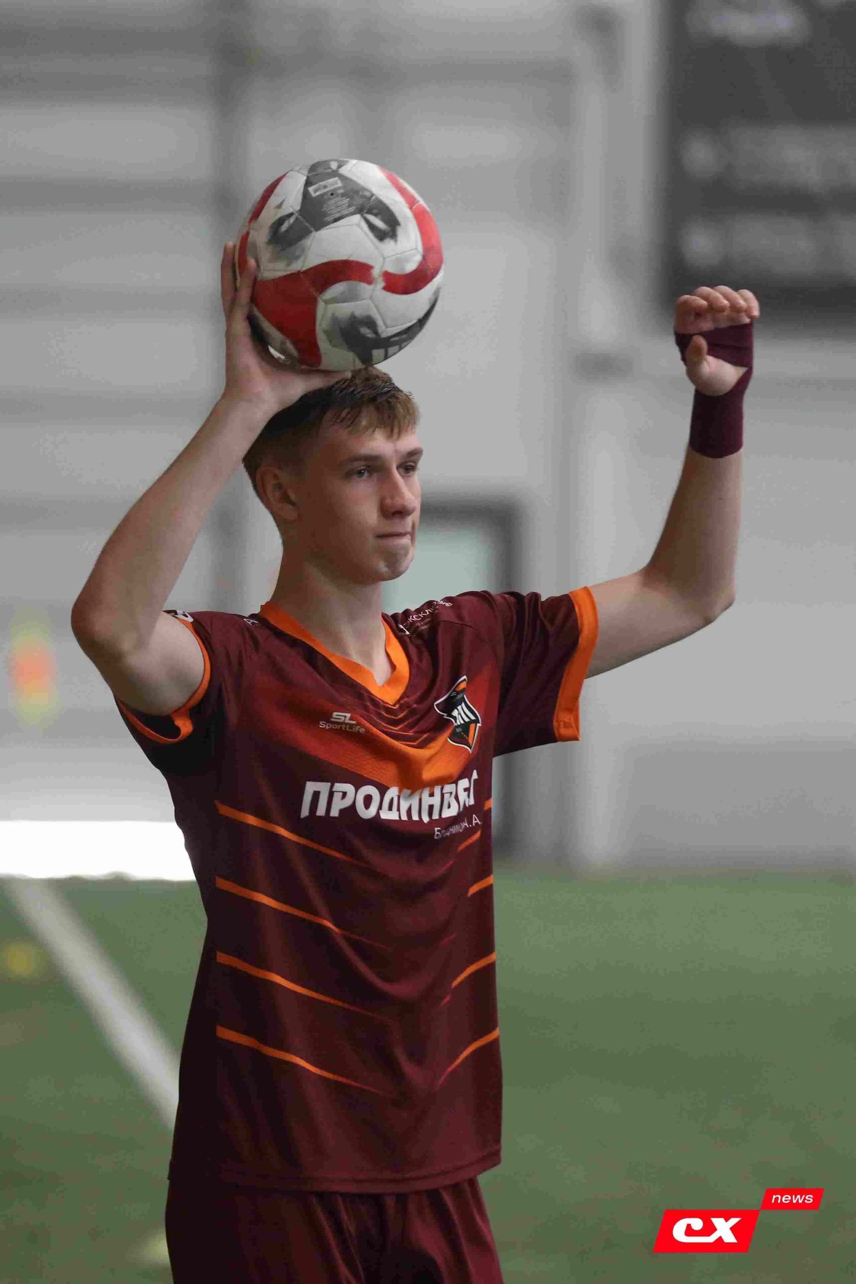 «Темп» 6:0 «Енисей-М». Третья лига. 15.08.2025. Владимир Мартынов («CX News») — кадр 144