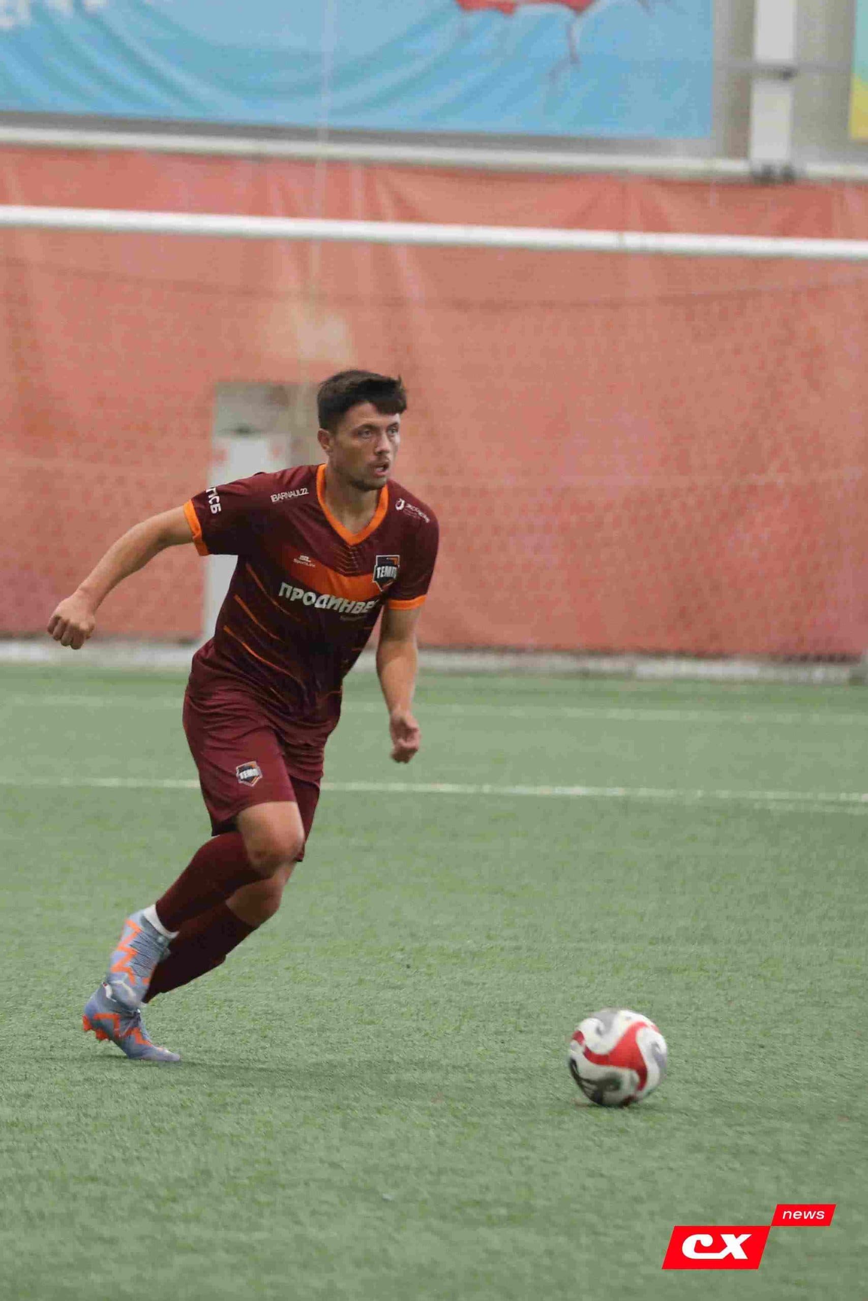 «Темп» 6:0 «Енисей-М». Третья лига. 15.08.2025. Владимир Мартынов («CX News») — кадр 146