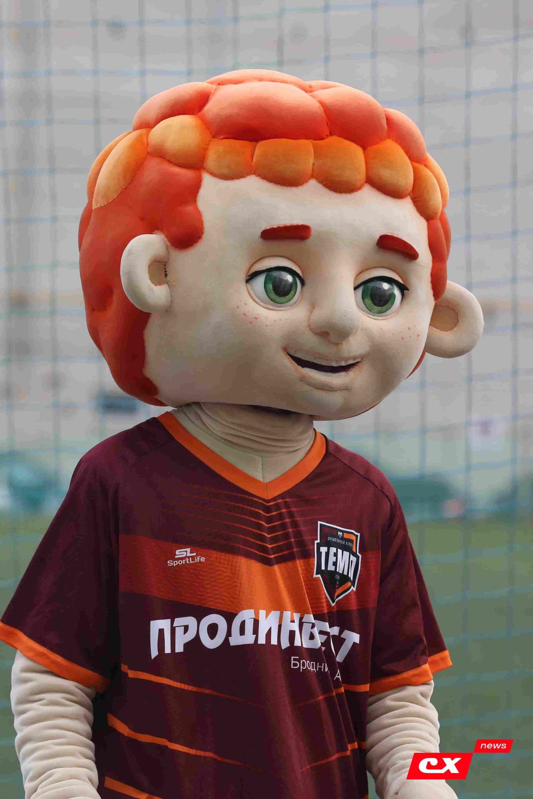 «Темп» 6:0 «Енисей-М». Третья лига. 15.08.2025. Владимир Мартынов («CX News») — кадр 6