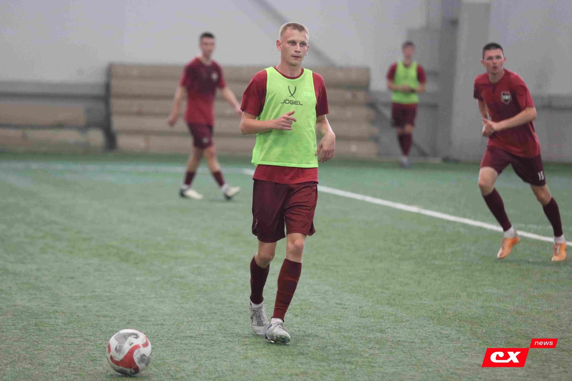 «Темп» 6:0 «Енисей-М». Третья лига. 15.08.2025. Владимир Мартынов («CX News») — кадр 79